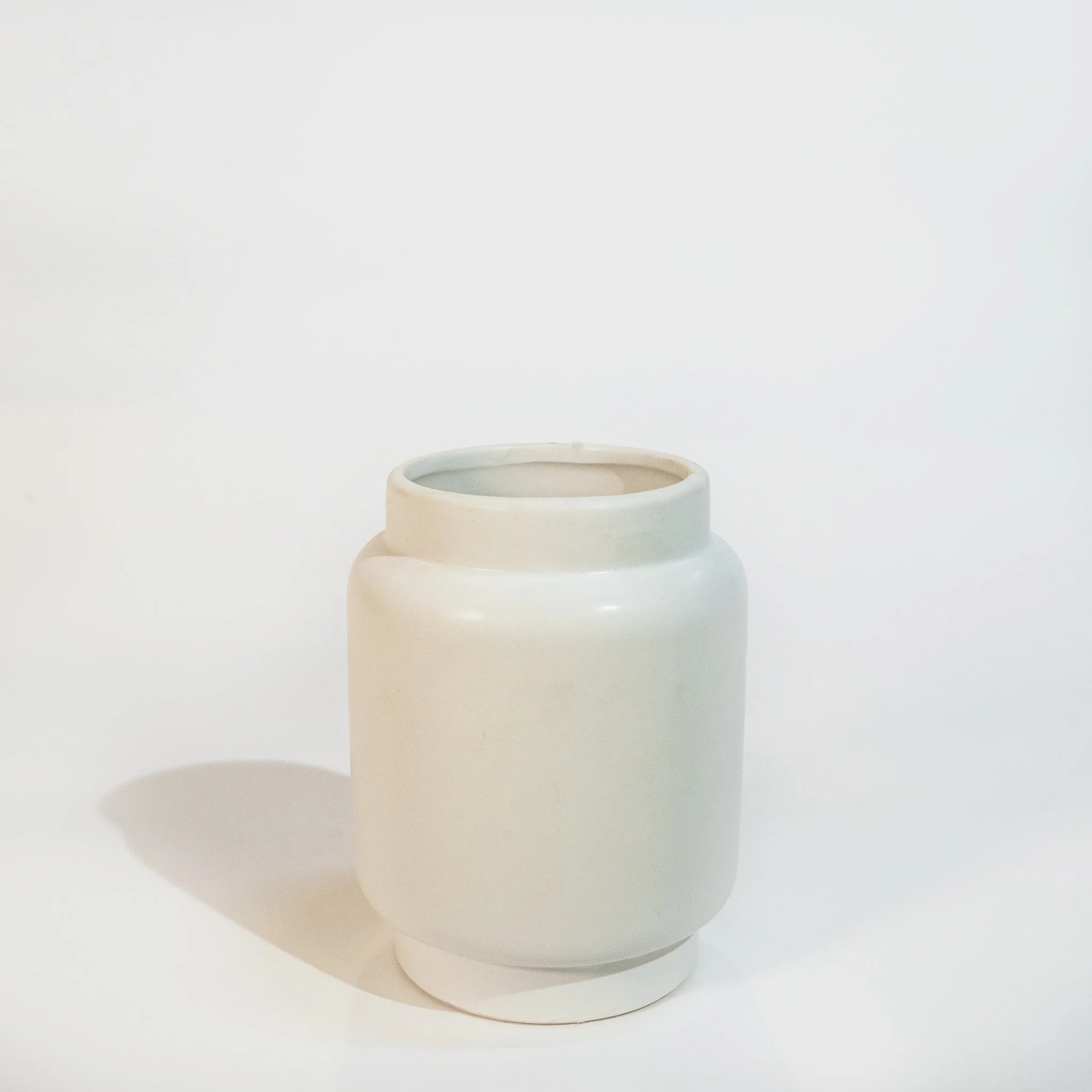 Mod Bauble Bud Vase Assorted - White