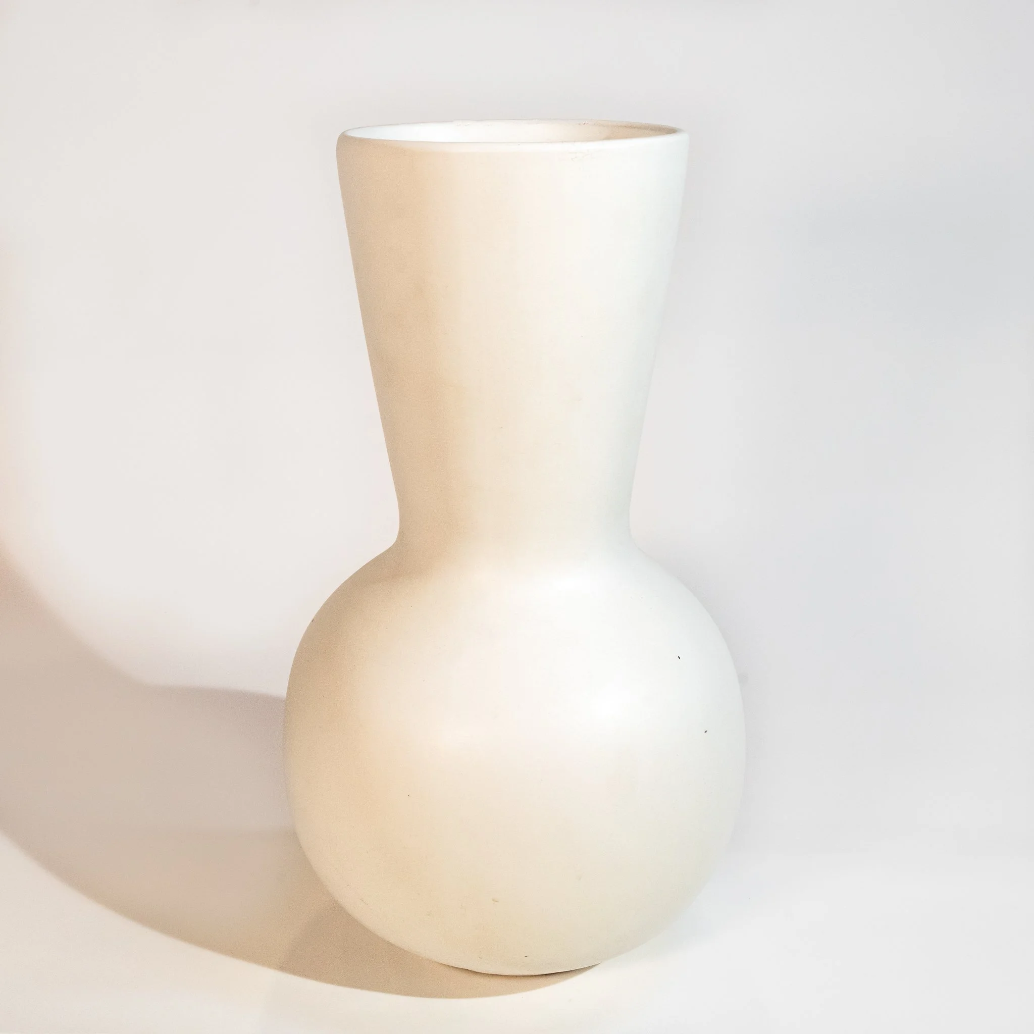 Tall Sack White Vase (9'' x 16'')