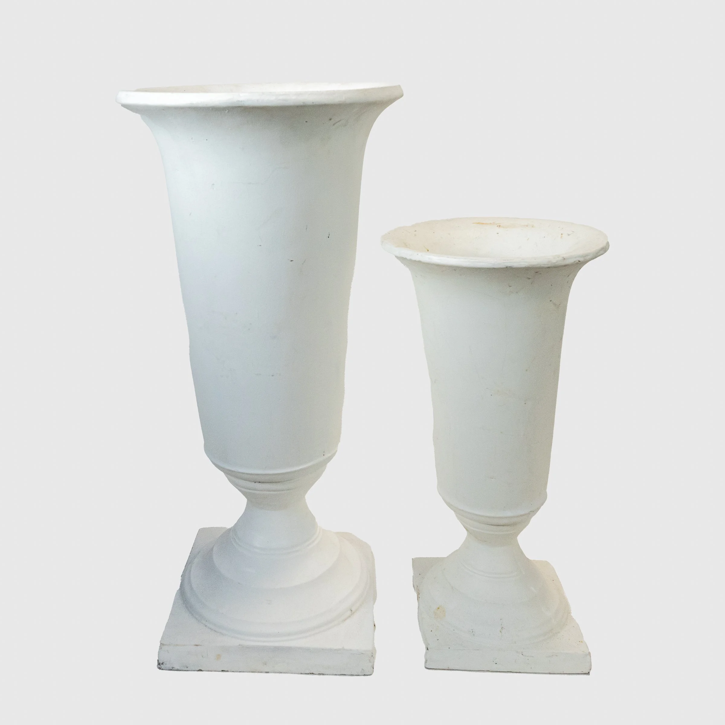 Castleberry Urns (12.25'' x 24'') + (16'' x 32.5'')