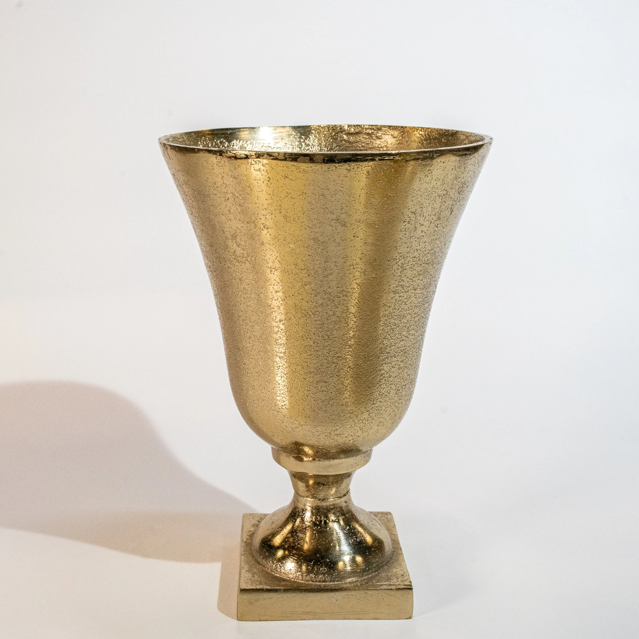 Hilma Urn (7.5" x 11")