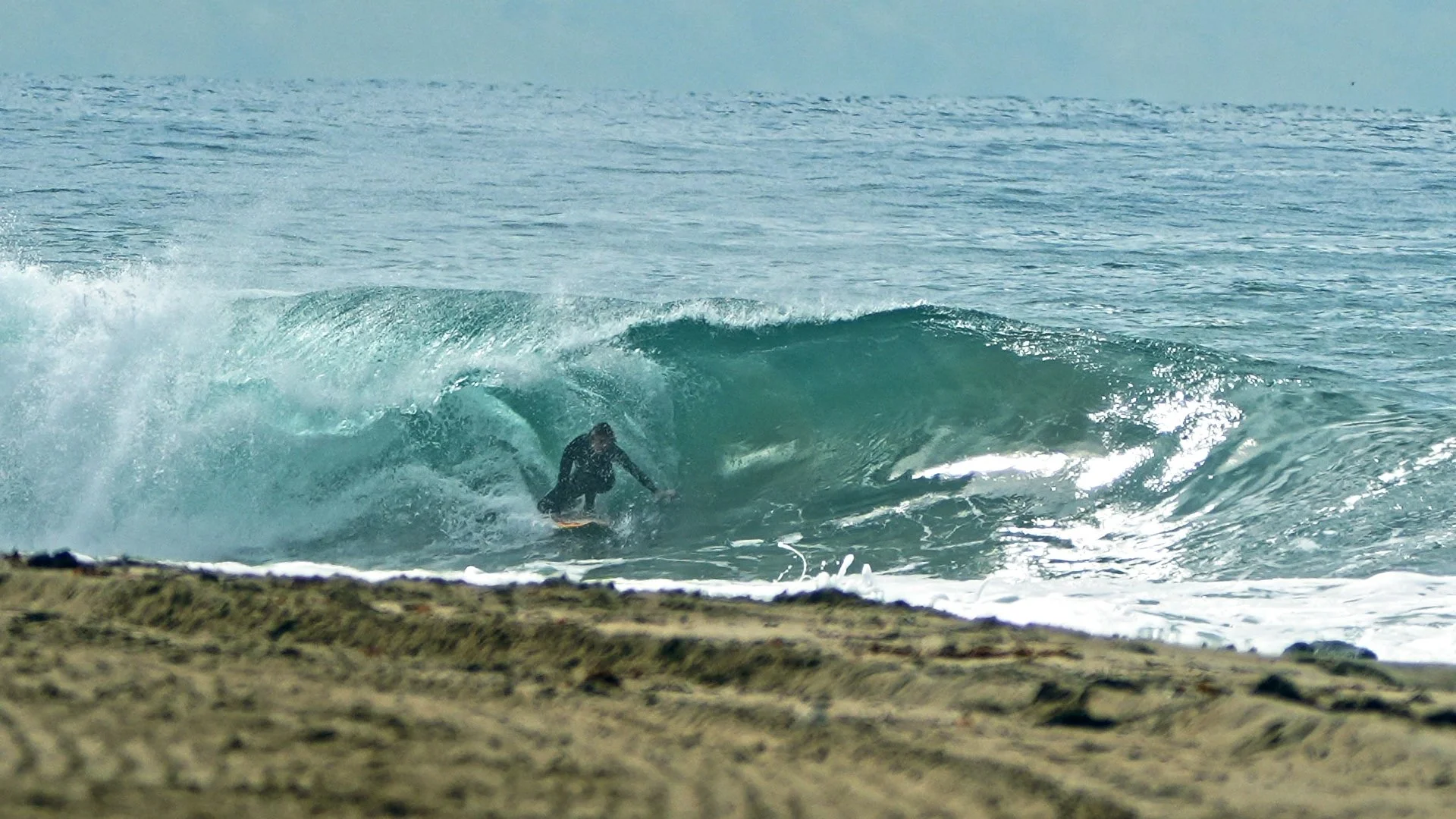 SurferBarrel.00000000.jpg