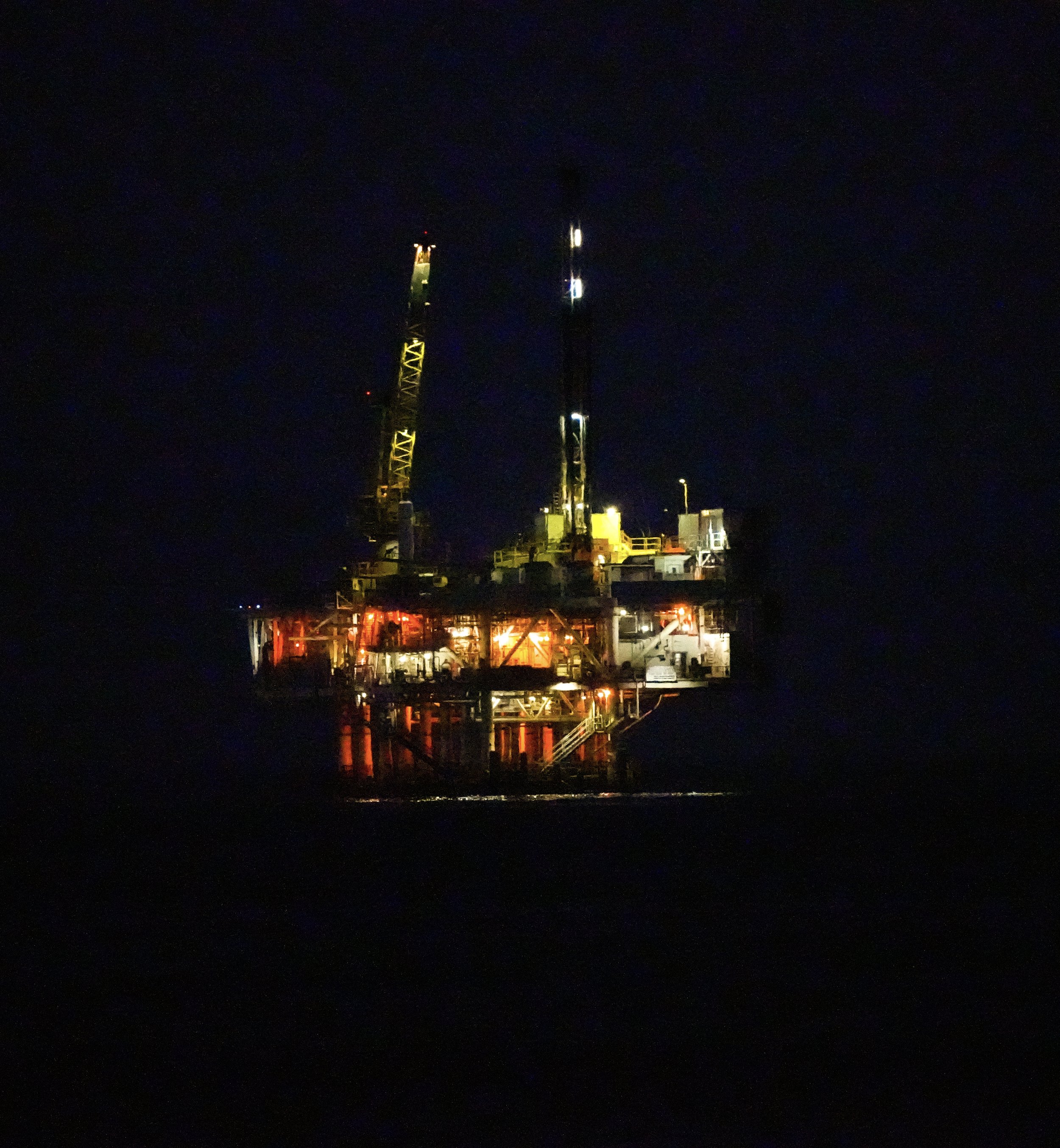 OilRigDark.jpg