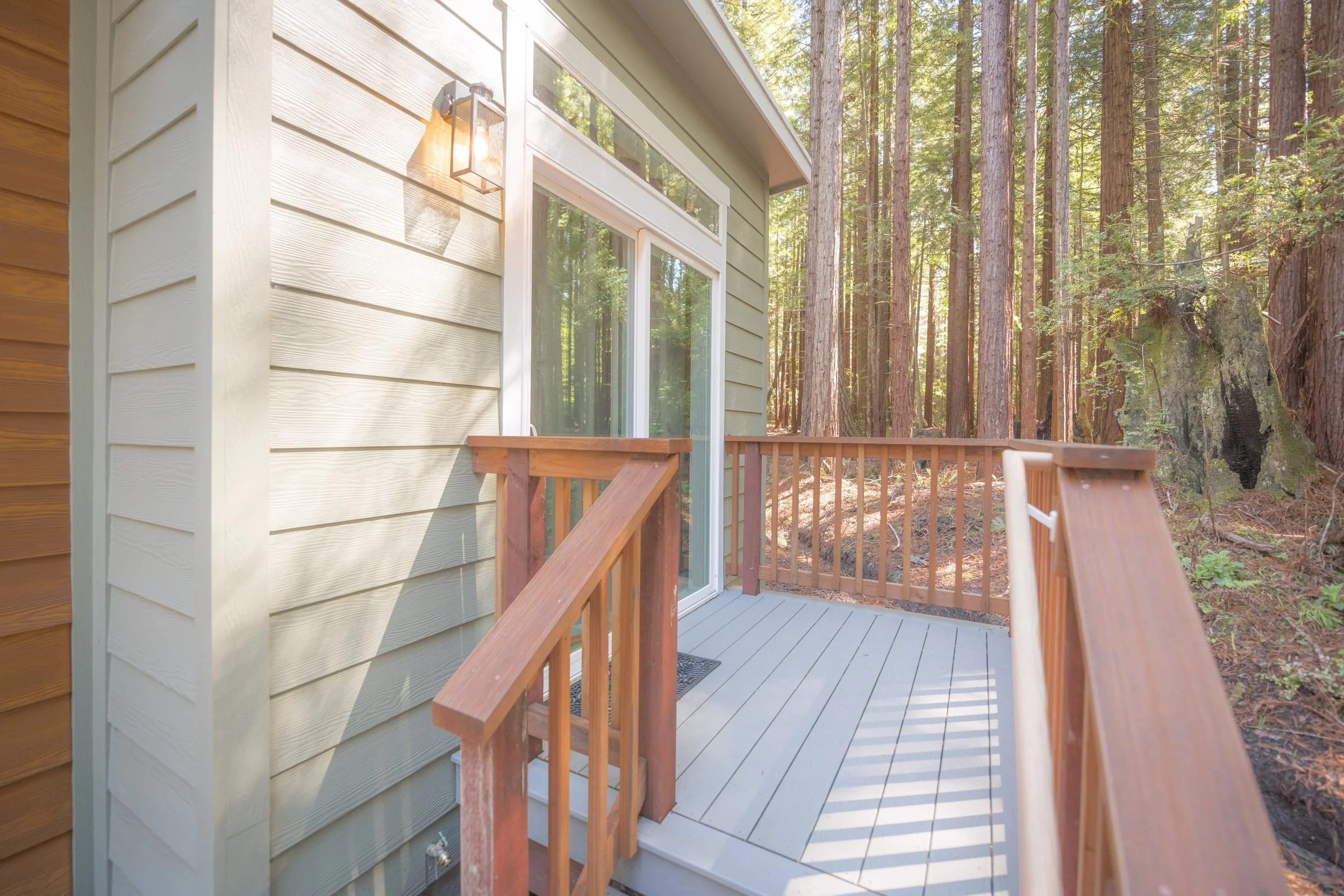 bedroom porch mendo house.JPG