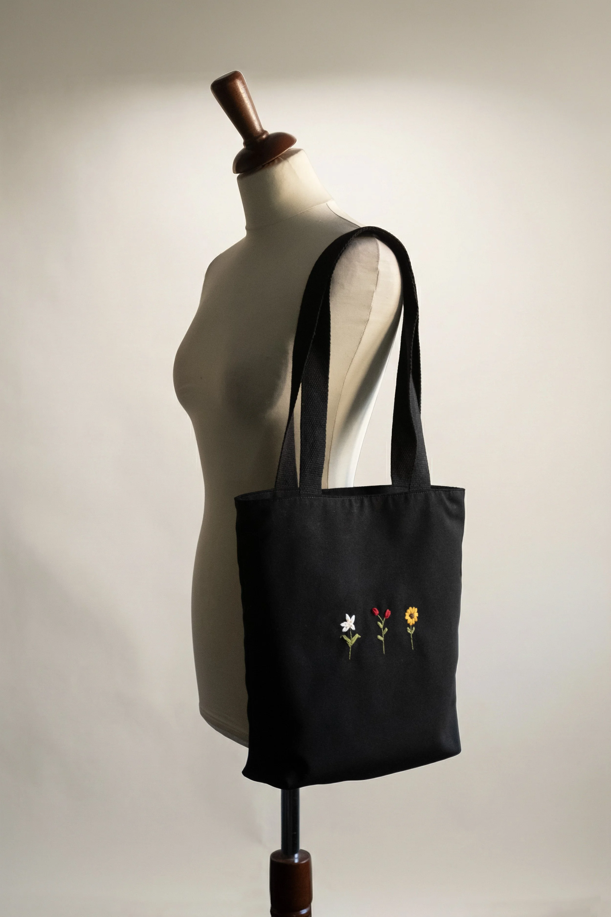 16_ToteBgas_02.jpg