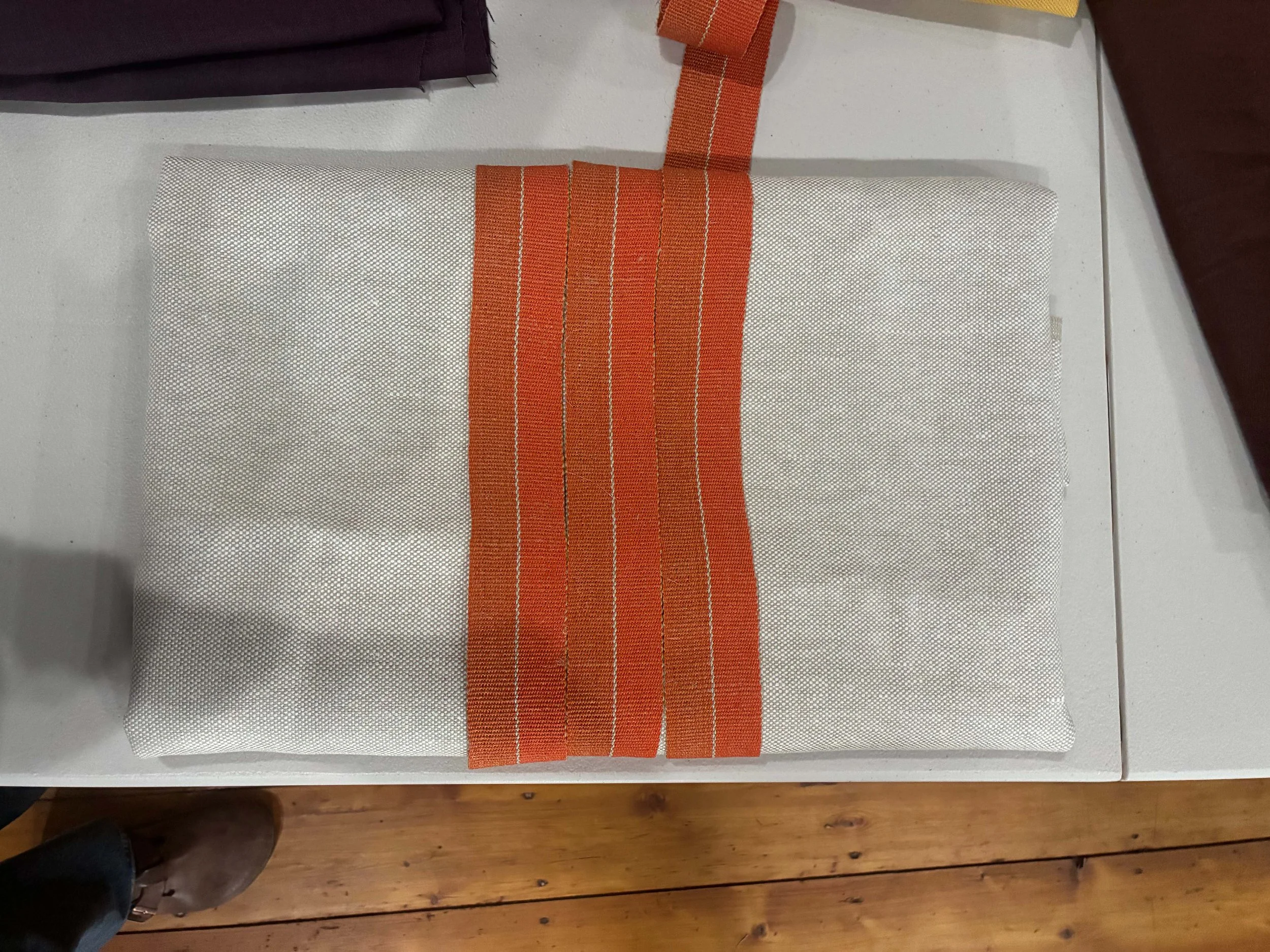 Three center medium linen tape, 12x18 pillow