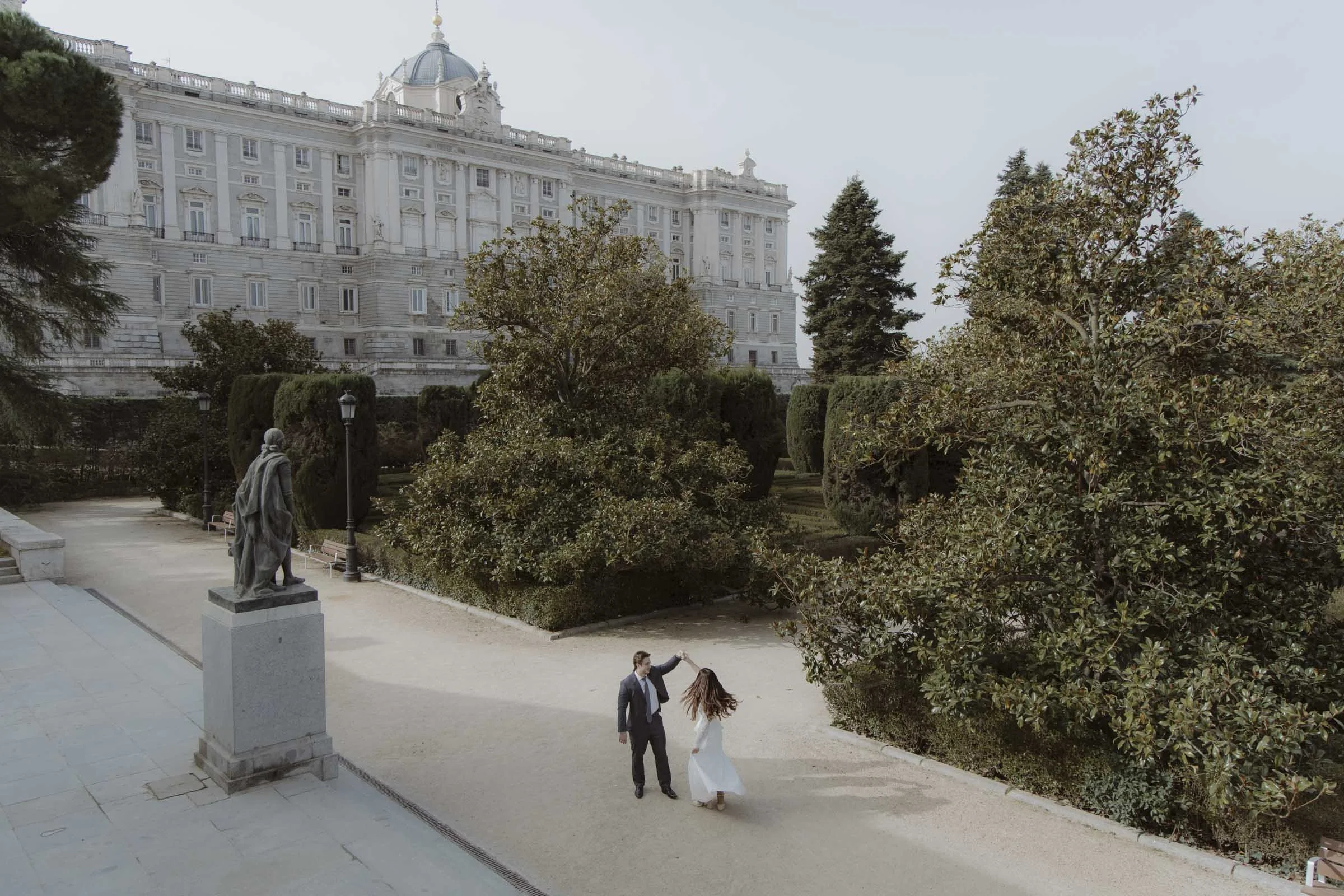 Sabatini gardens engagement photographer, madrid