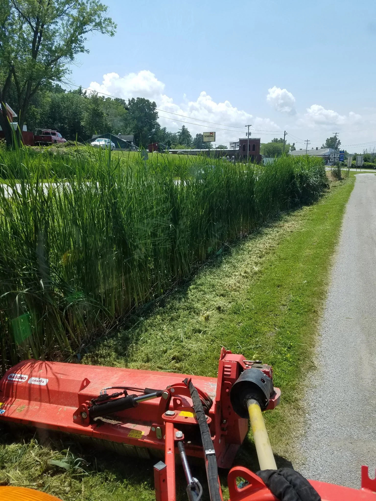 Summit Landworks_Roadside Mowing_Mowing_6.jpg
