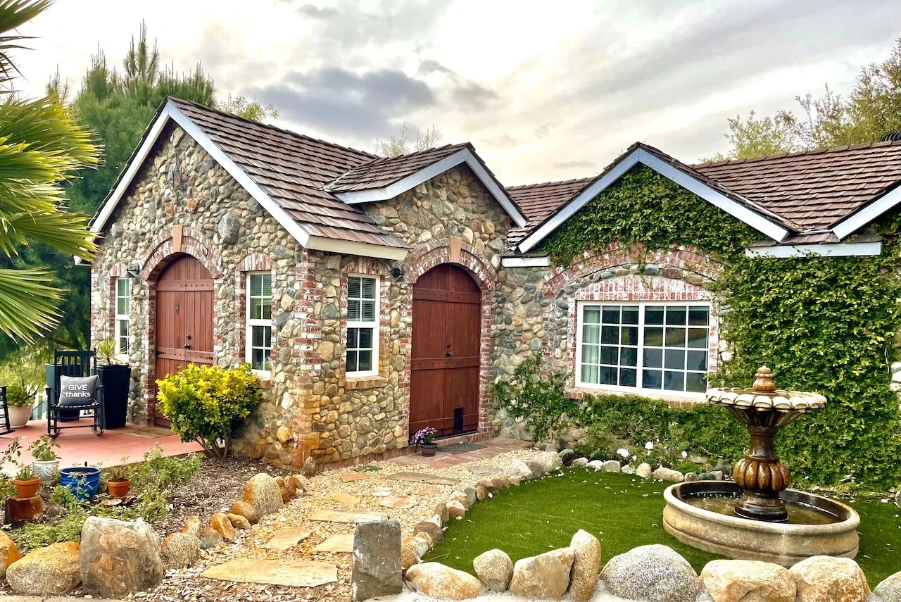 cottage-web-1.jpeg