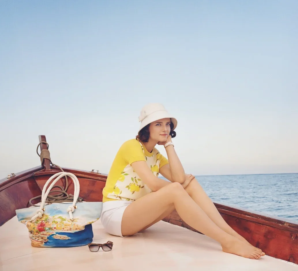 10_MirandaKendrick_Producer_VenetiaScott_KateSpade_Boat.webp