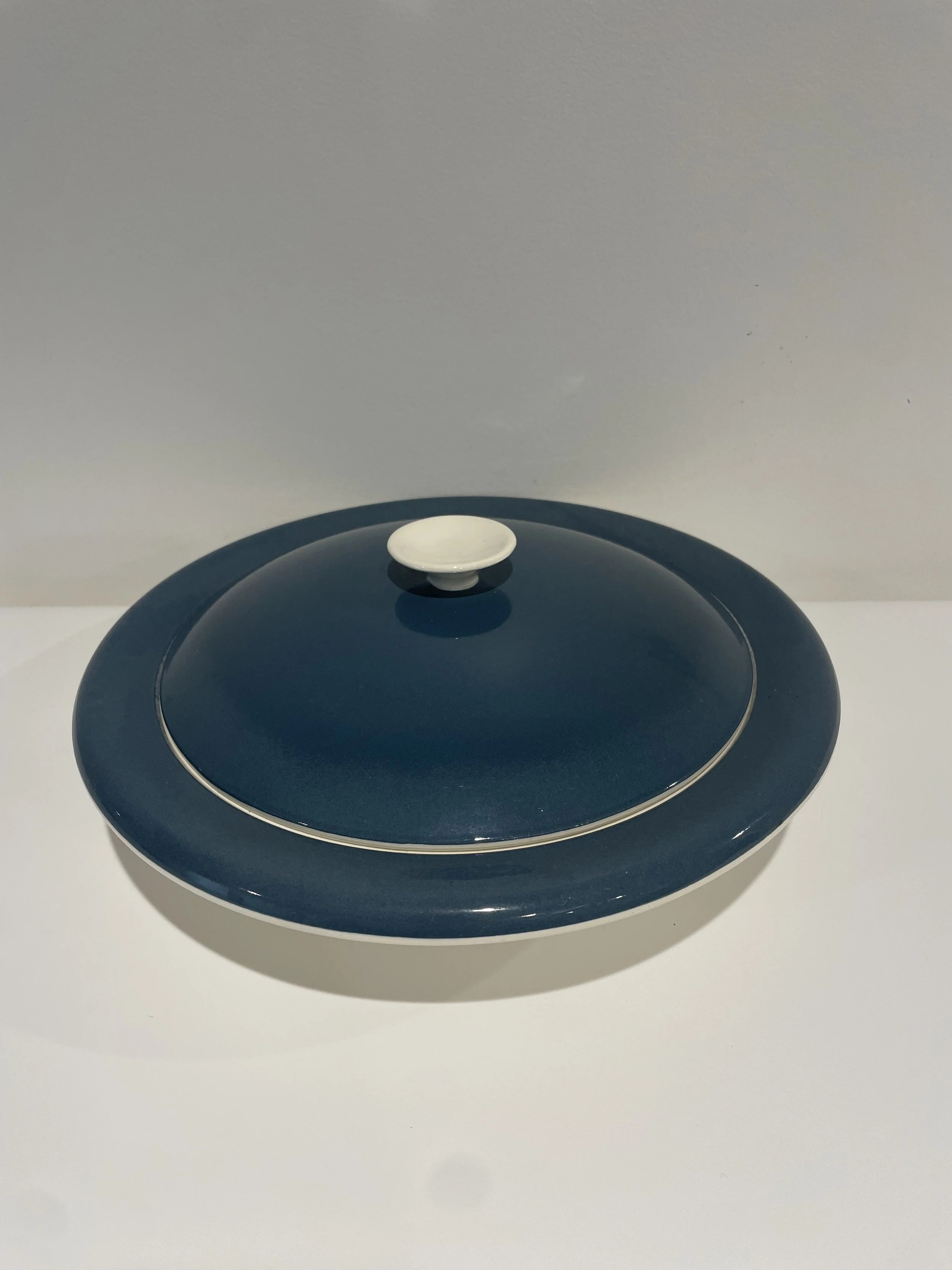 Poole Oven to Table Lidded Dish