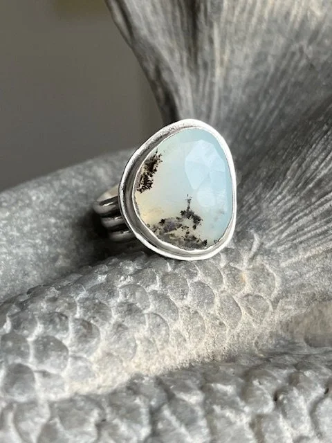 FACETED OCEAN RING