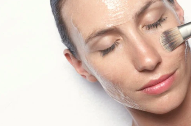 Glycolic, Lactic, or Salicylic? Find Your Peel