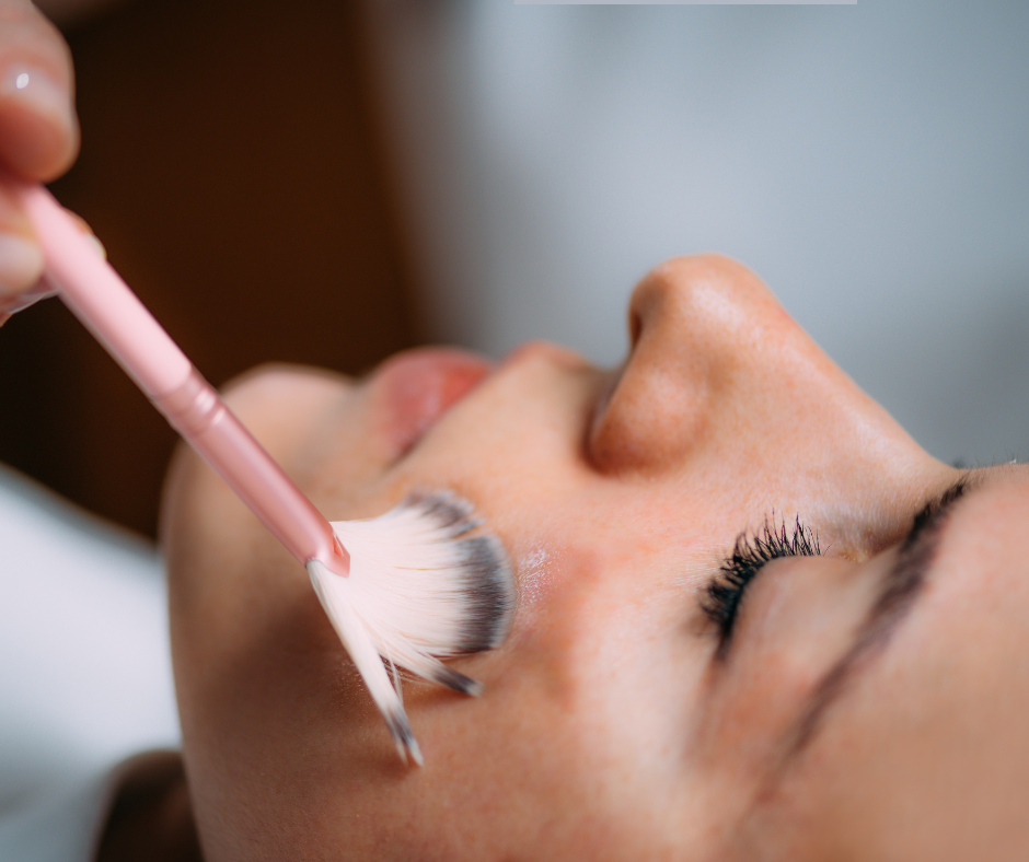 VITALIS Luminous Brightening Facial