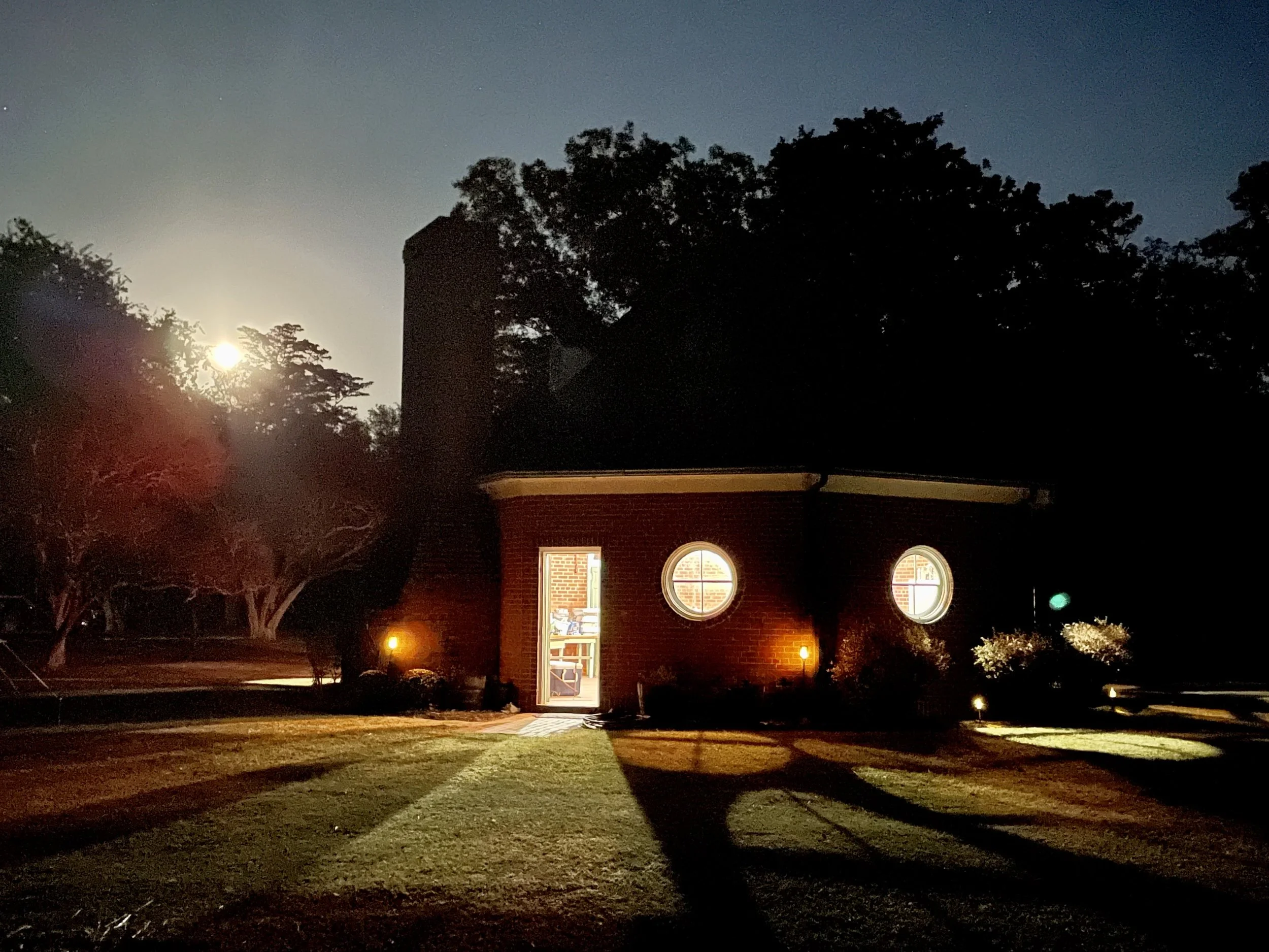Oyster House Nighttime.jpeg