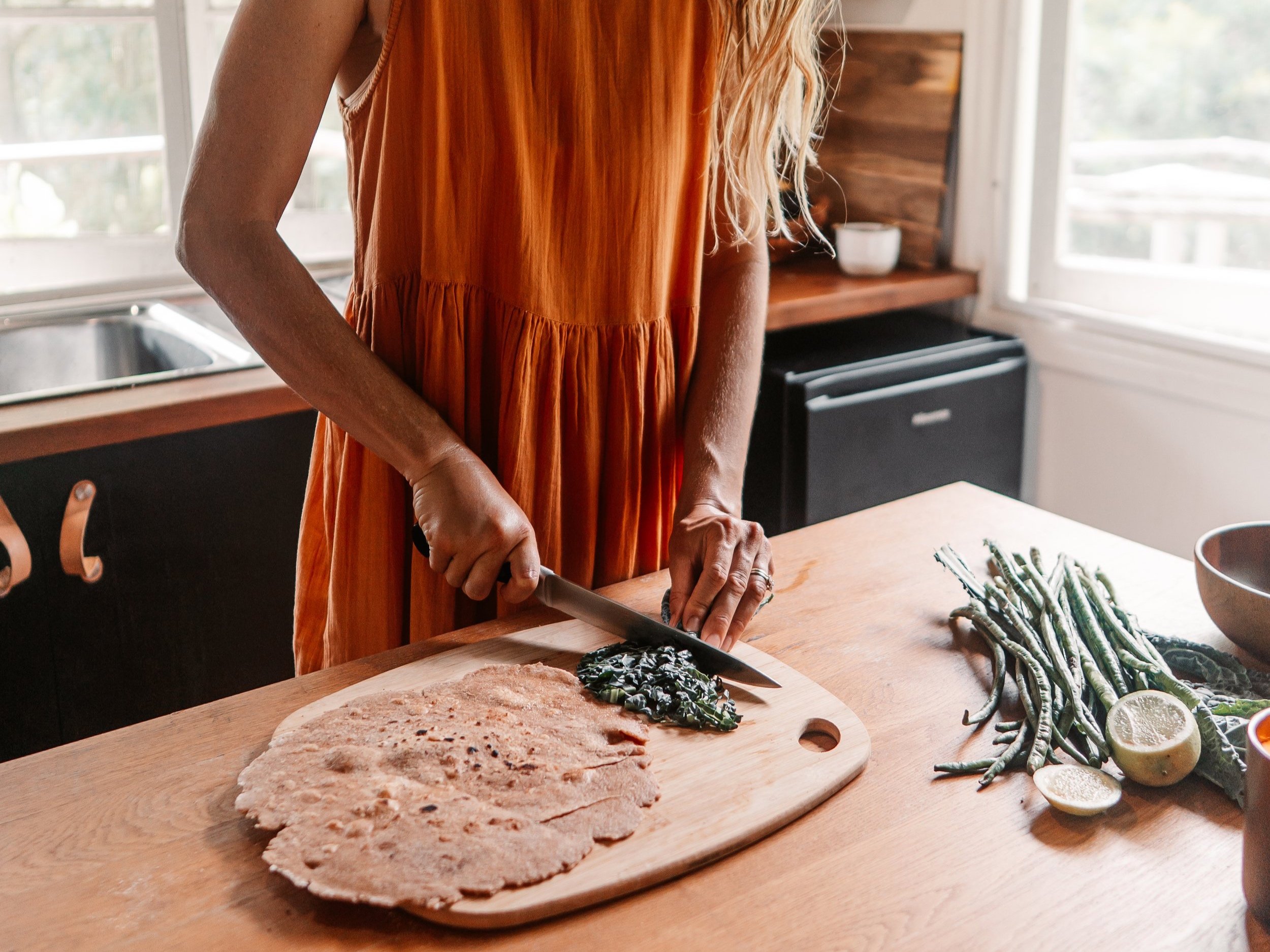 Traditional Indian flatbread chapati with kale