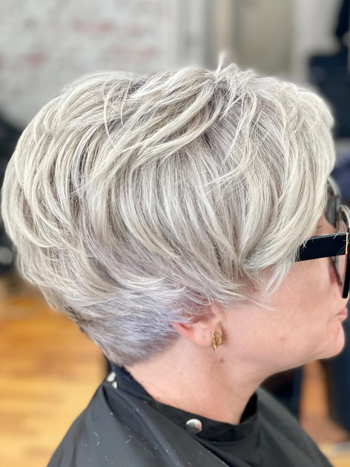 womens haircut.jpeg