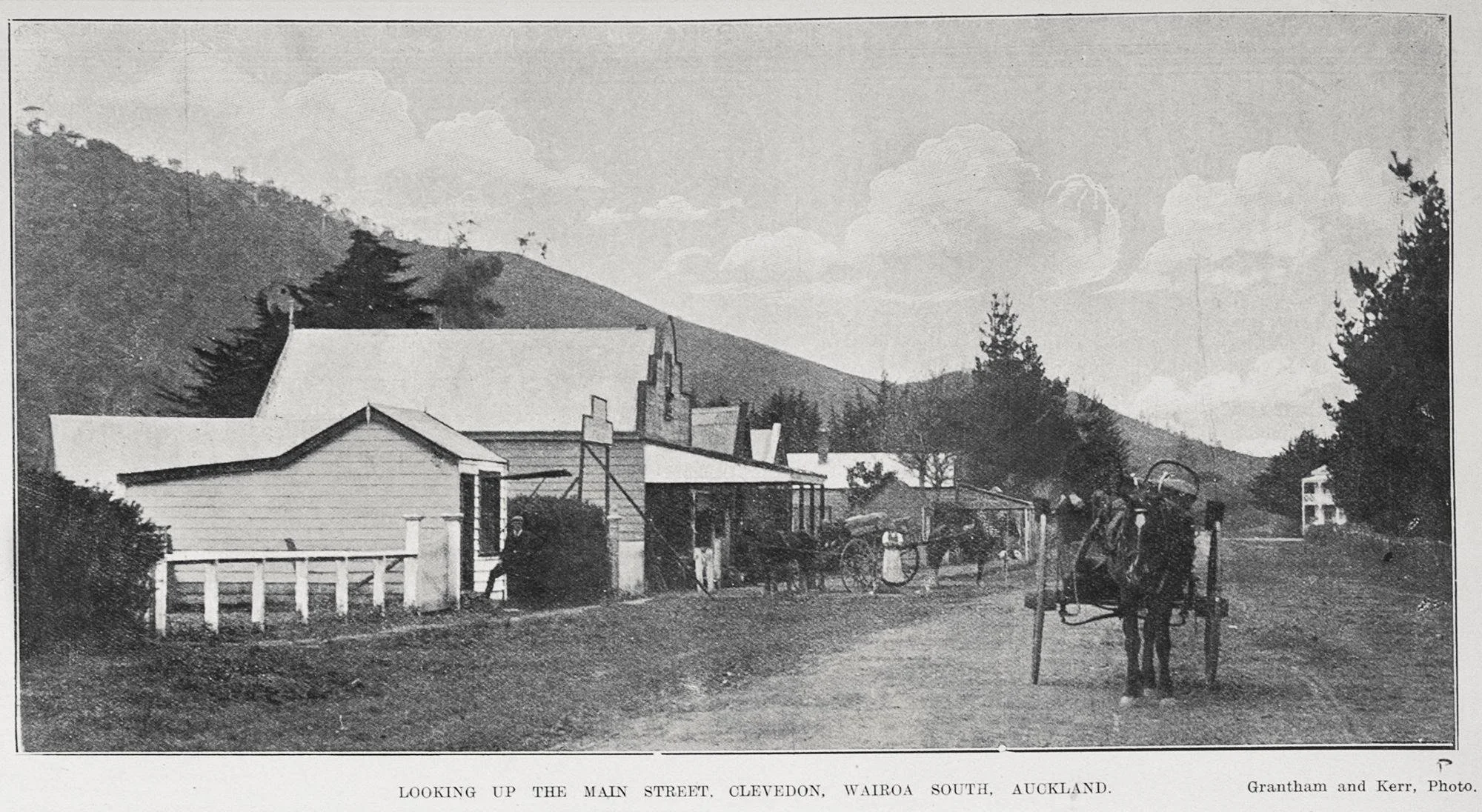 Looking up the main street of Clevedon, 1904