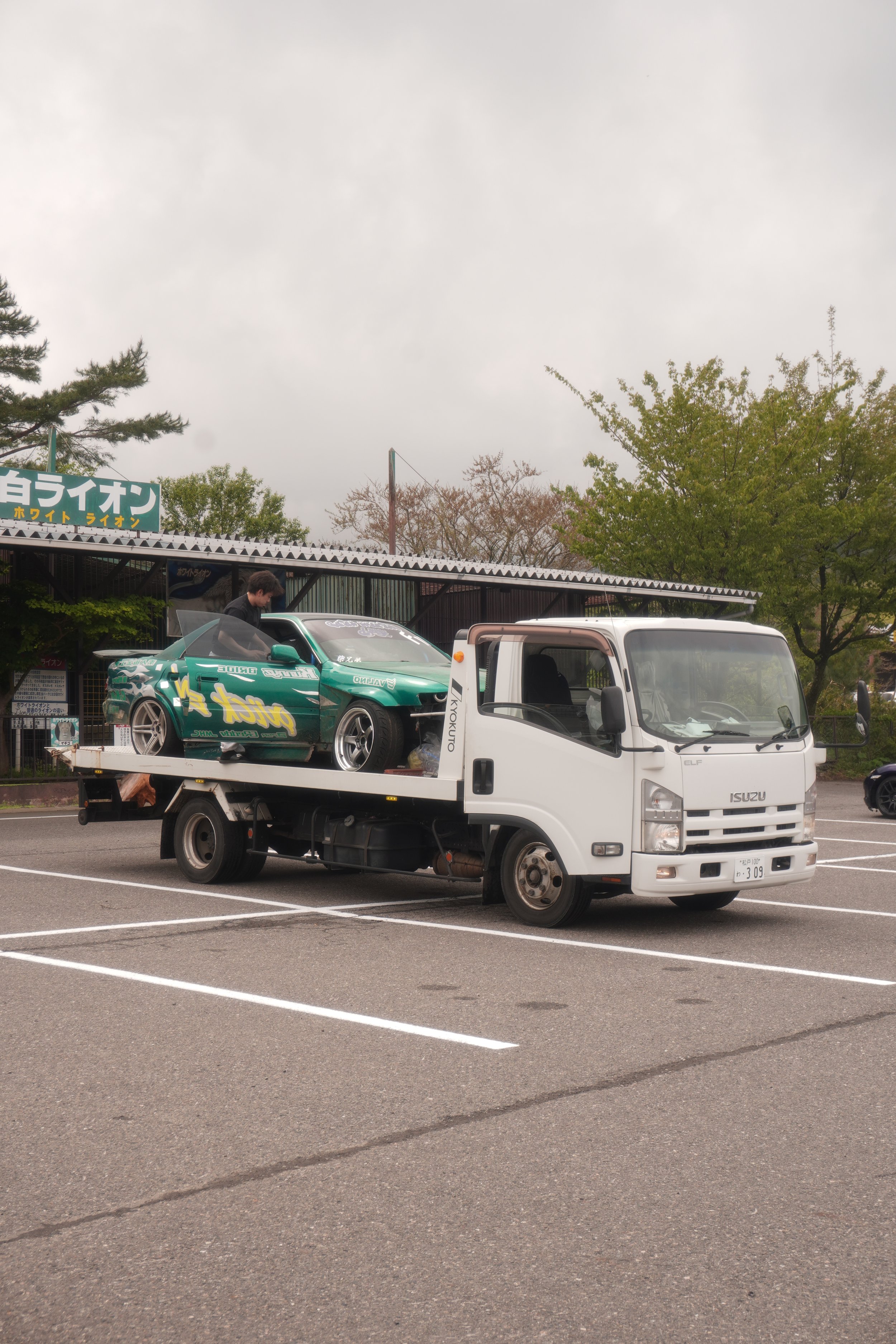 Transport truck bringing a drift car to ebisu circuit