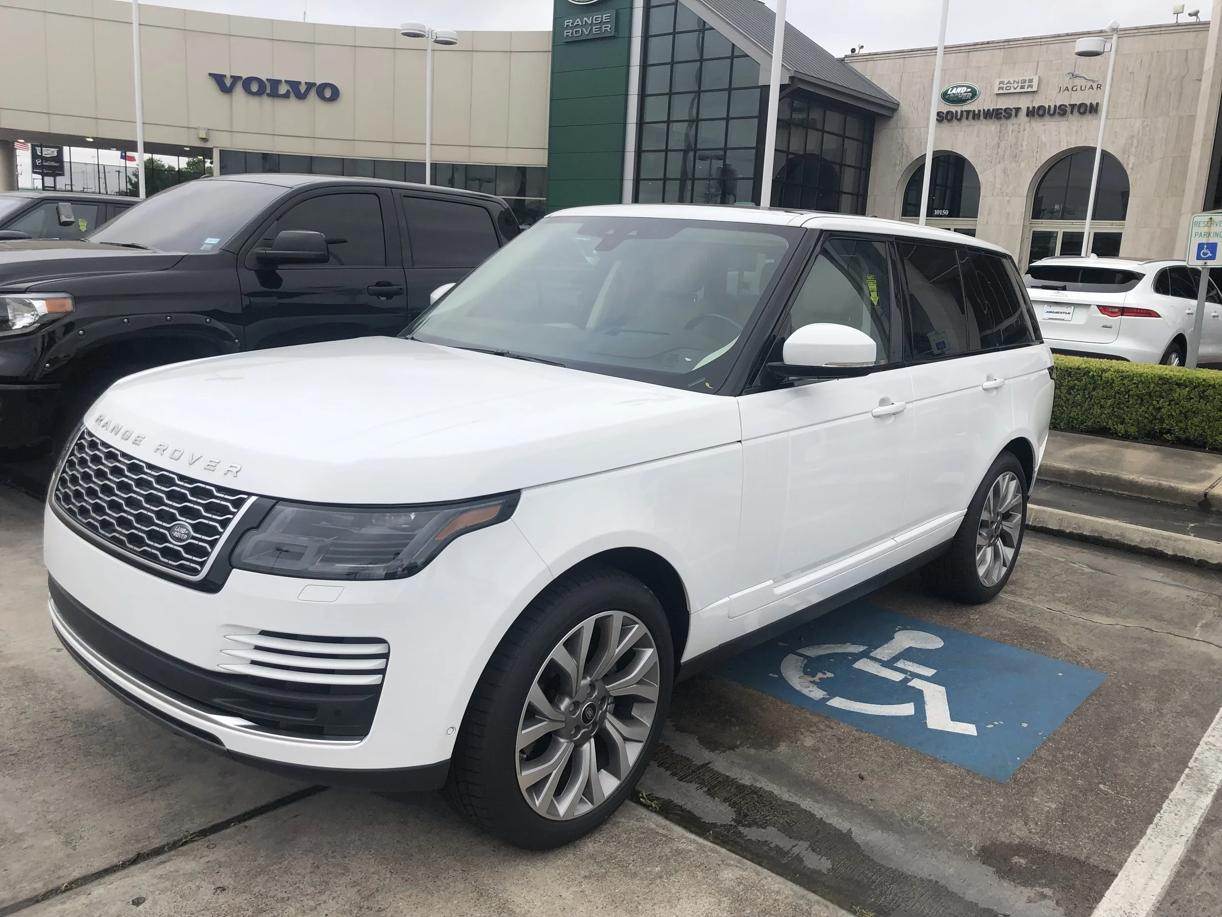 Cost to Transport a 2019 Range Rover Vogue from Philadelphia, PA to Houston, TX