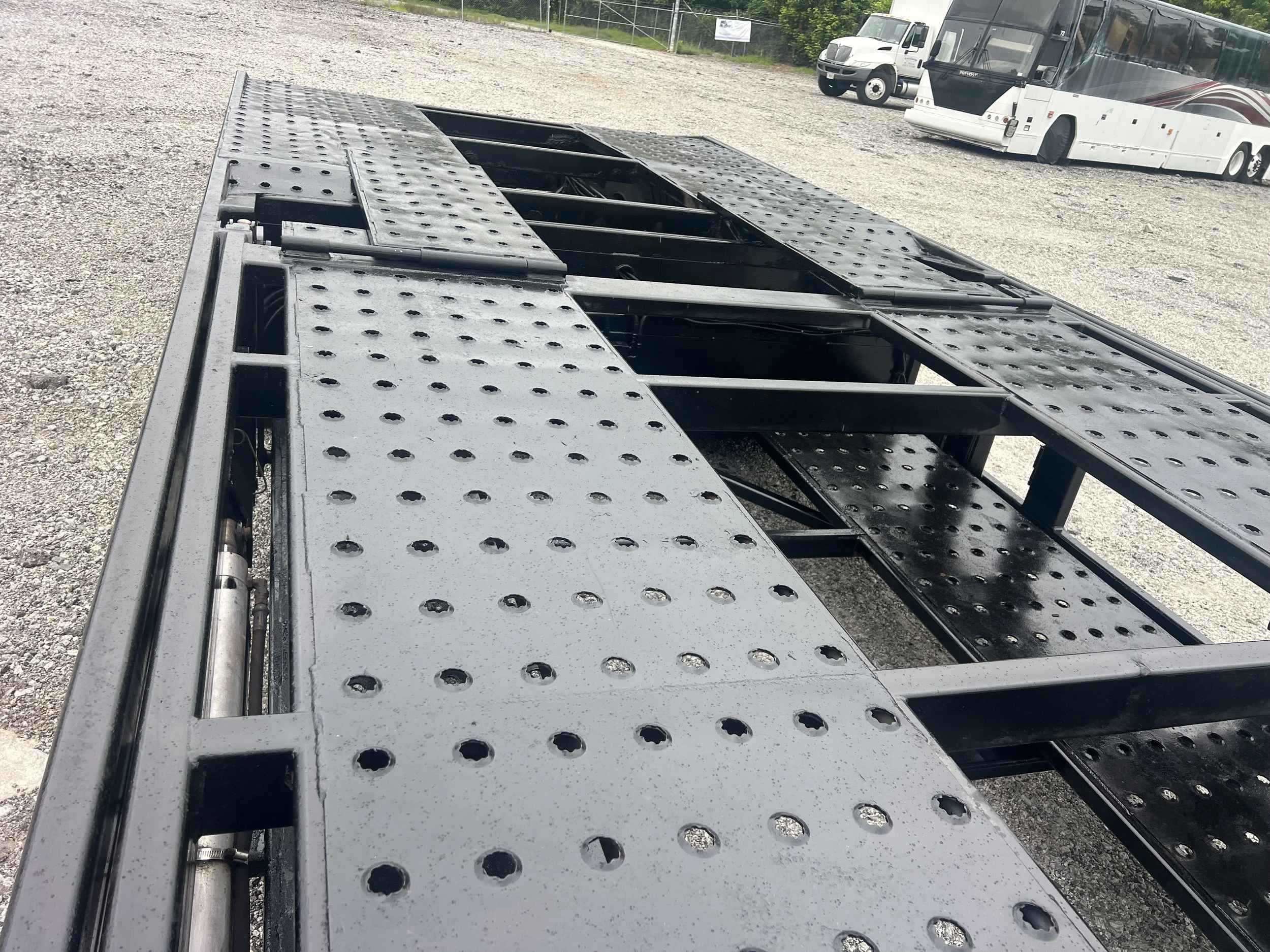 Rear loading deck of Sun Country 5-car hauler