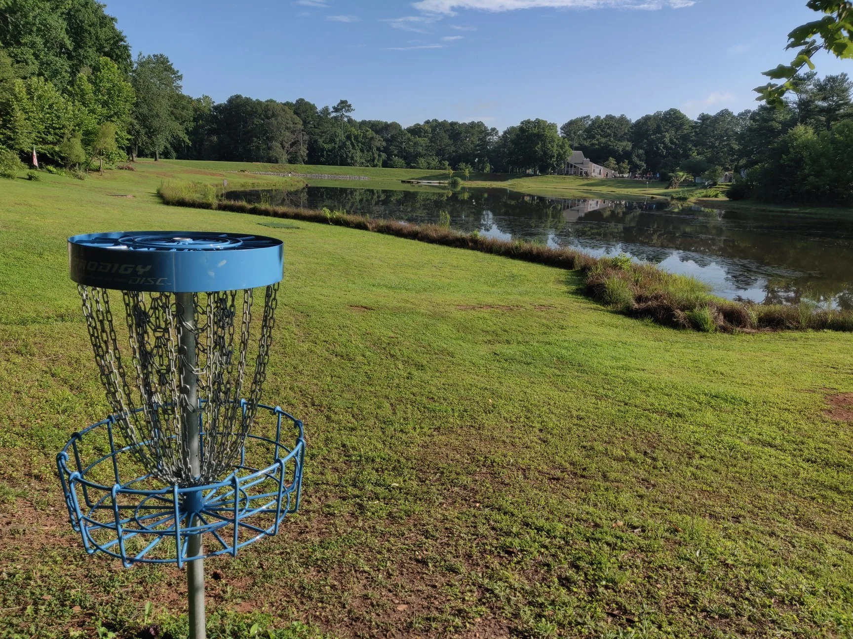 Hole 10's Blue target basket, freshly installed.