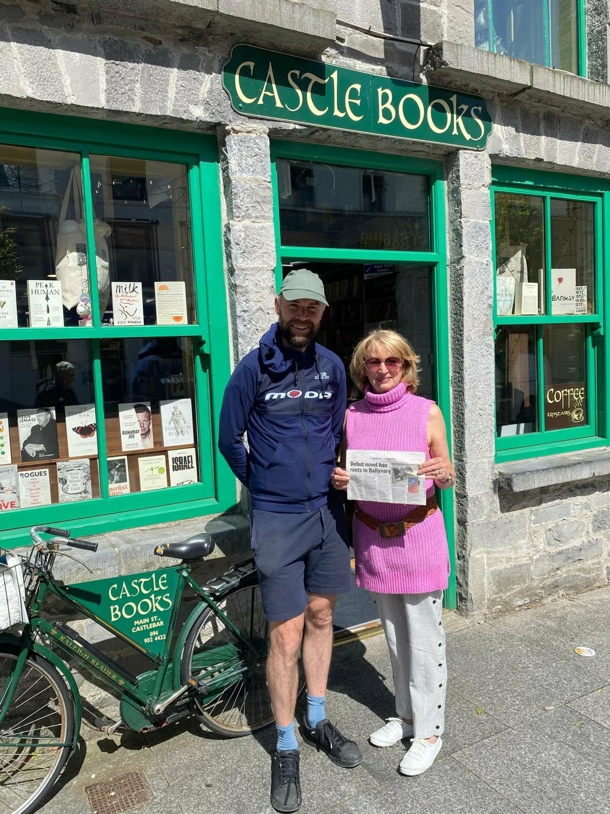 Just look at this gorgeous shop in Castlebar, County Mayo! My lovely international PR team (aunt Bridie and her dear friend Mary) called in to inspect the shelves before Bailey Street arrives on them in July 💚

#debutauthor #australianfiction #histo