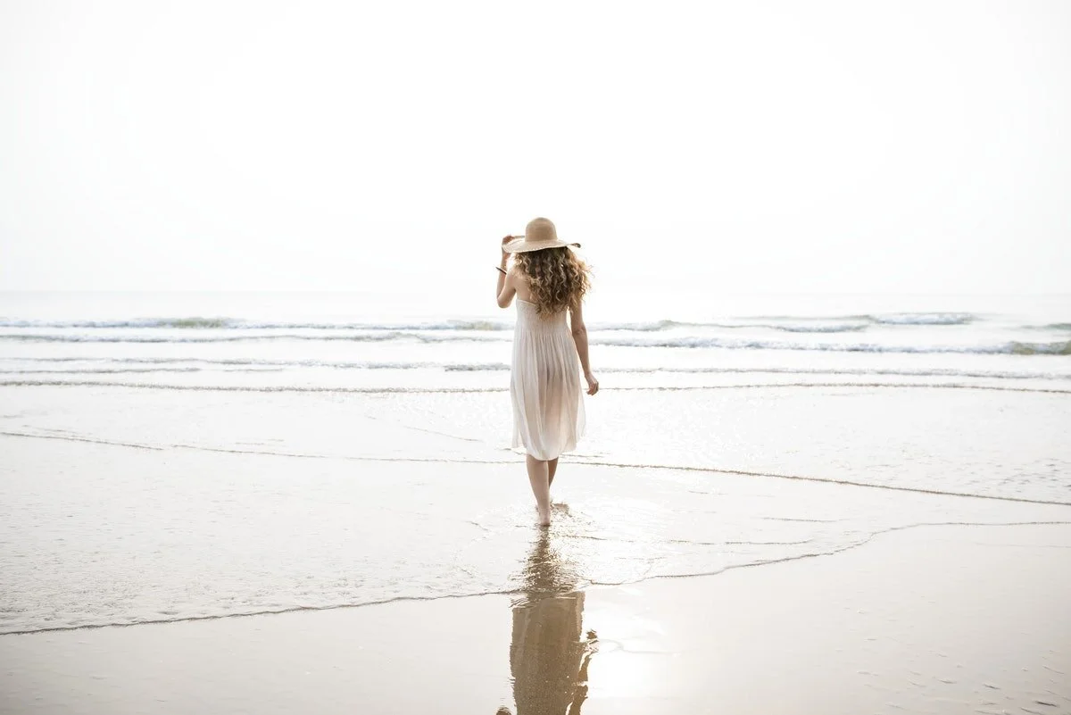 What does it mean to be mindful and in the present moment?