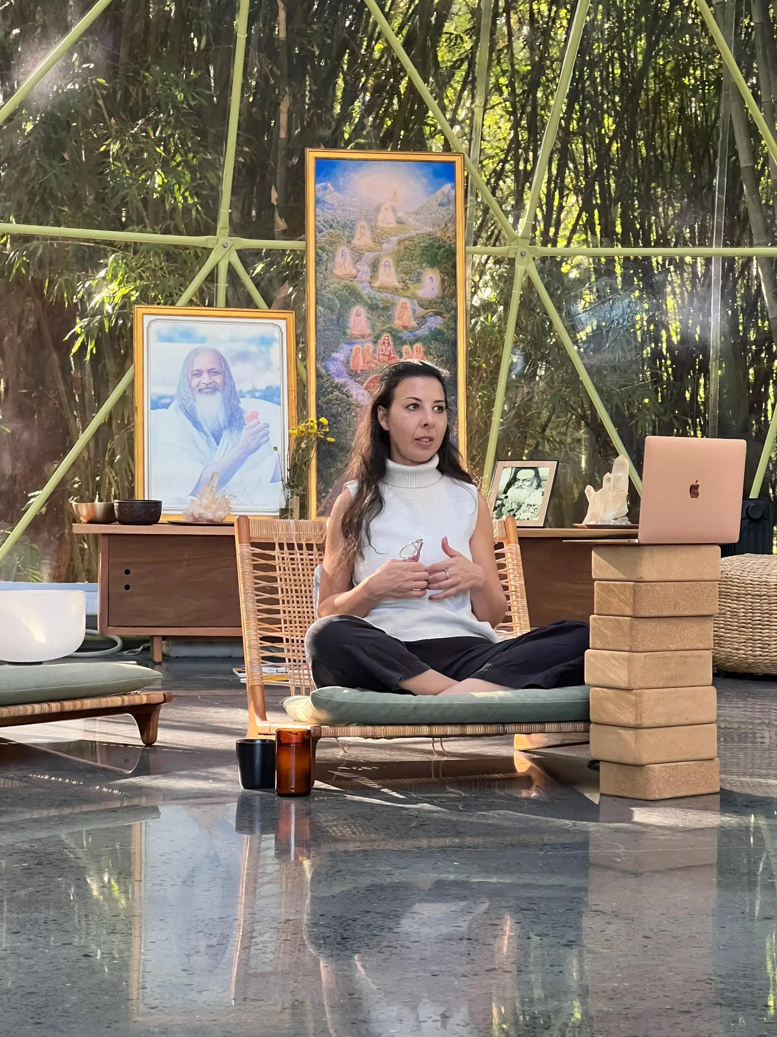 Dr Lukeides teaches meditation, breathwork and workshops on breaking through limiting beliefs, fears and harnessing your true potential.