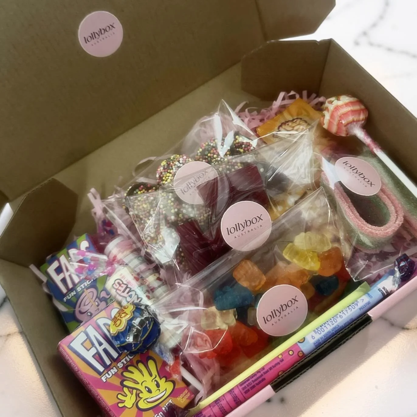 Most of this selection takes me back to riding my bike to the local corner store when I was 9 years old - selecting my own pick and mix. The smell also reminds me of classic showbags. 🍭 send a Lollybox to someone you love &hearts;️