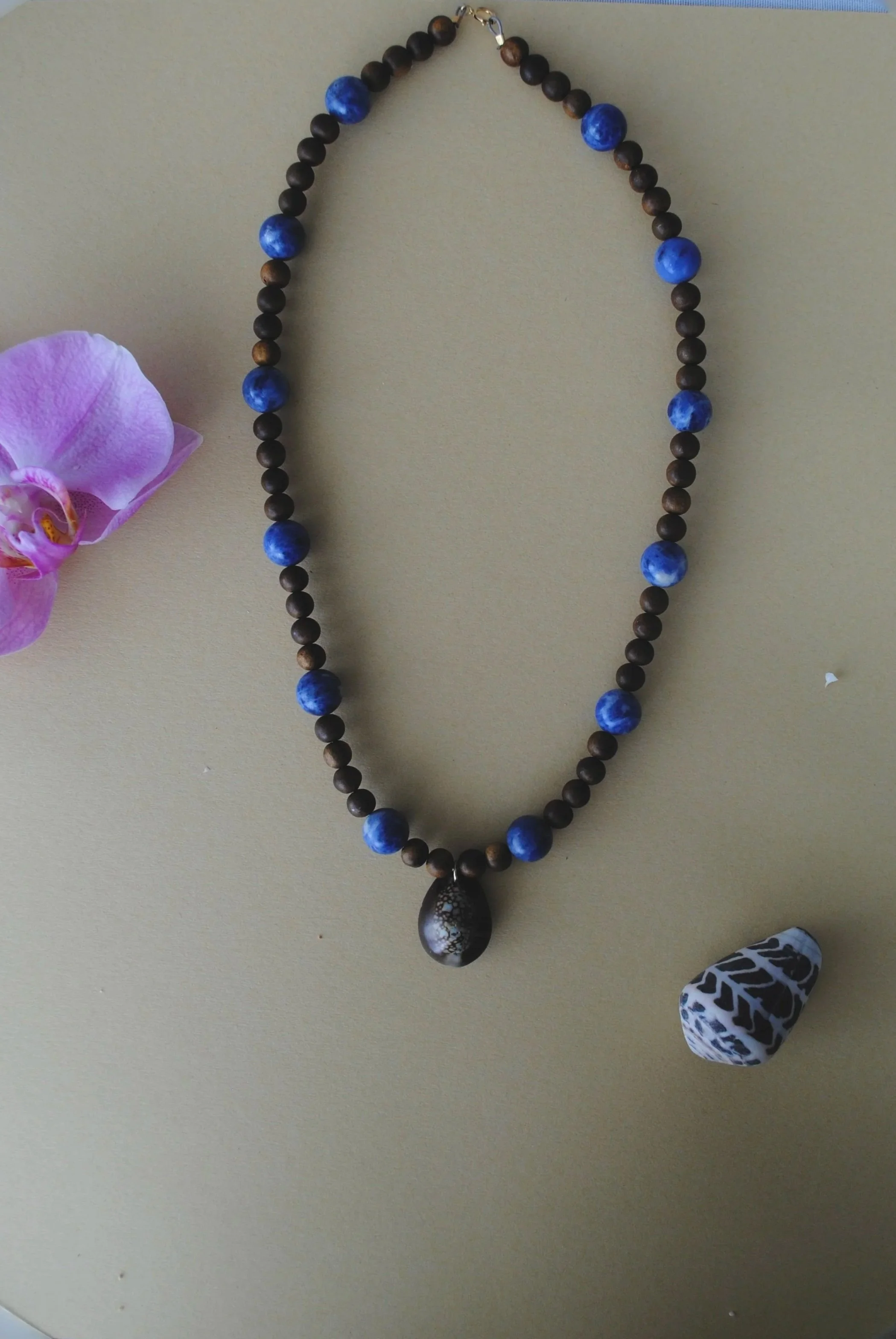 Beaded Snakehead Cowrie Necklace
