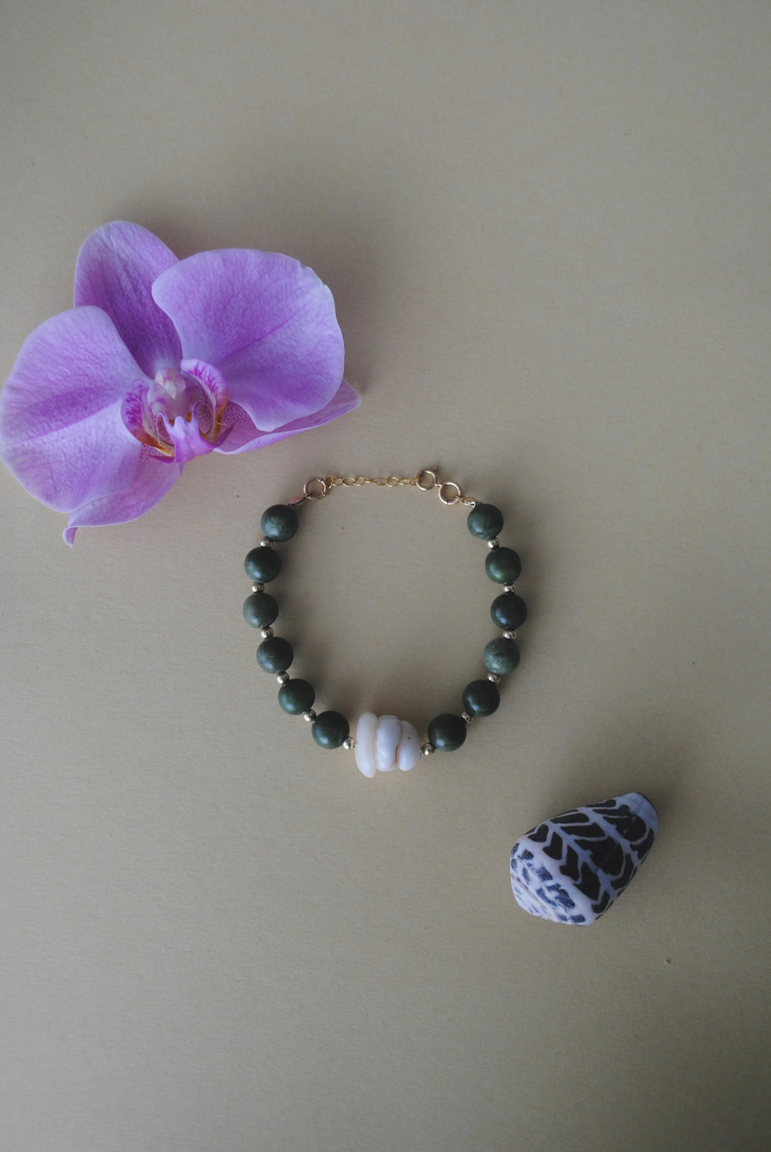 The Kauai Bracelet- Puka Shells