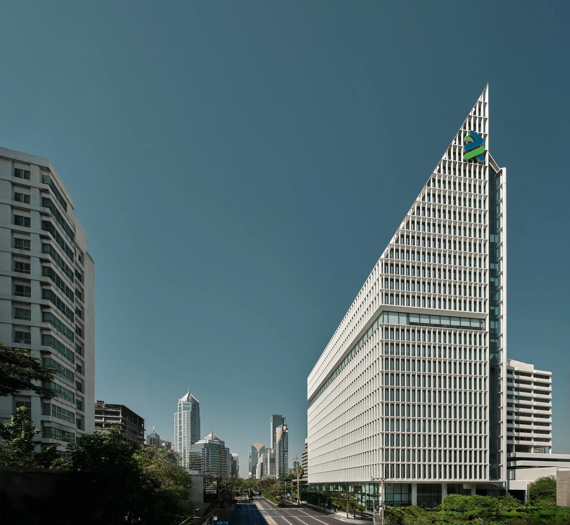 Striking Skyscraper set against Bangkok's skyline.