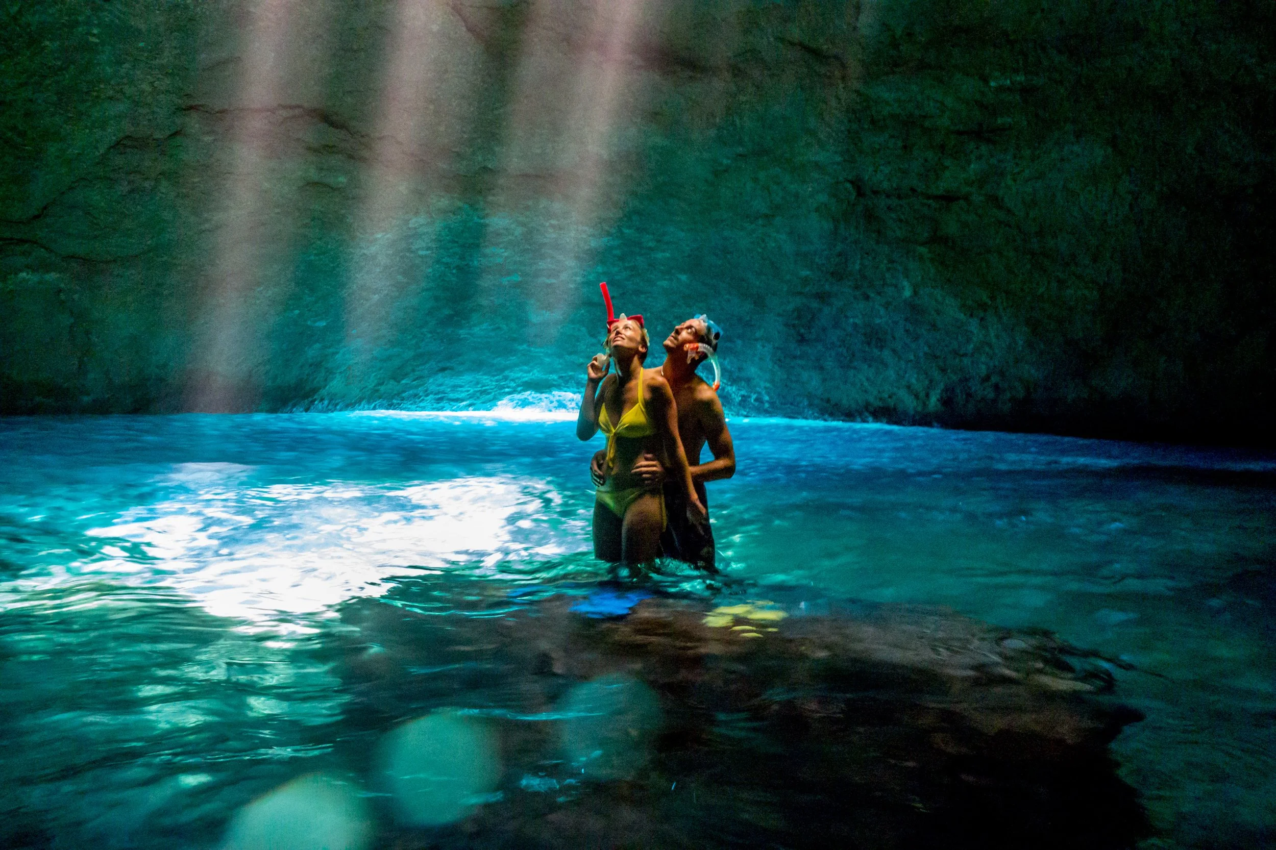 blue_cave_diving_tanna_activities.jpg