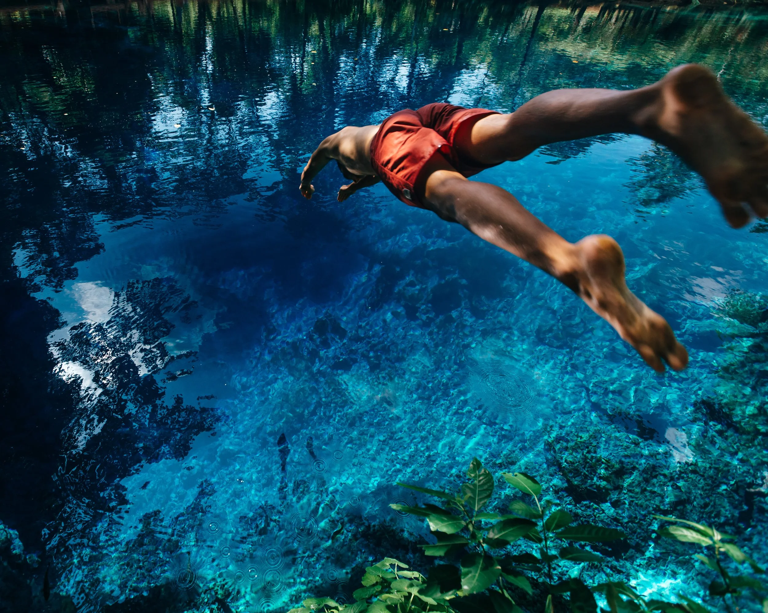 blue_hole_swim_santo_activities.jpg (Copy)