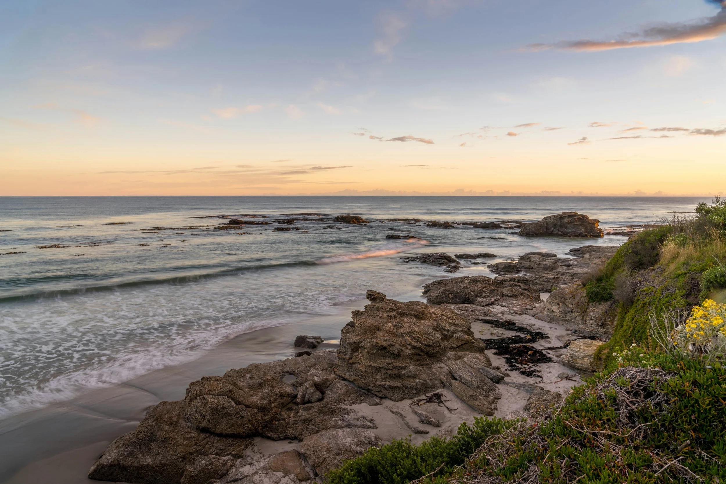 Summer Exclusive: 10-Day Ultimate North & South Island Expedition
