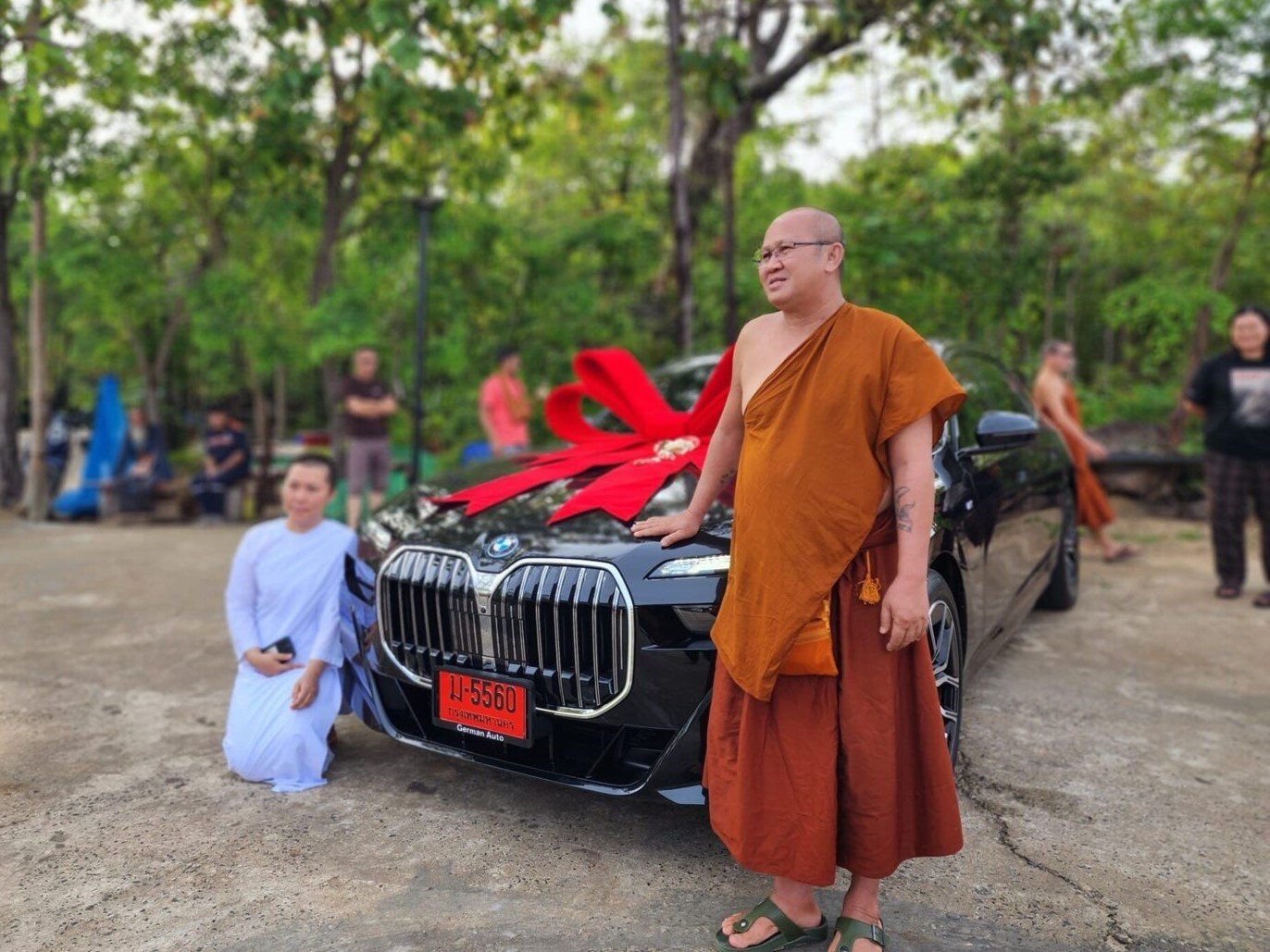 BTS: Buddhism, Capitalism, and Cultural Change in Thailand