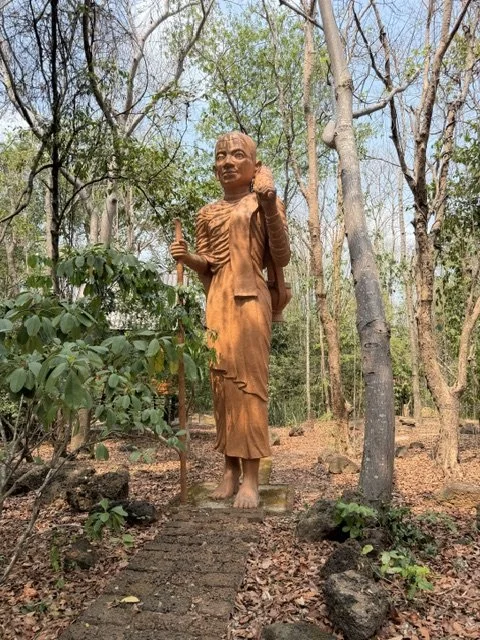 07GA_BrownStatue - Olivia Fee.jpeg