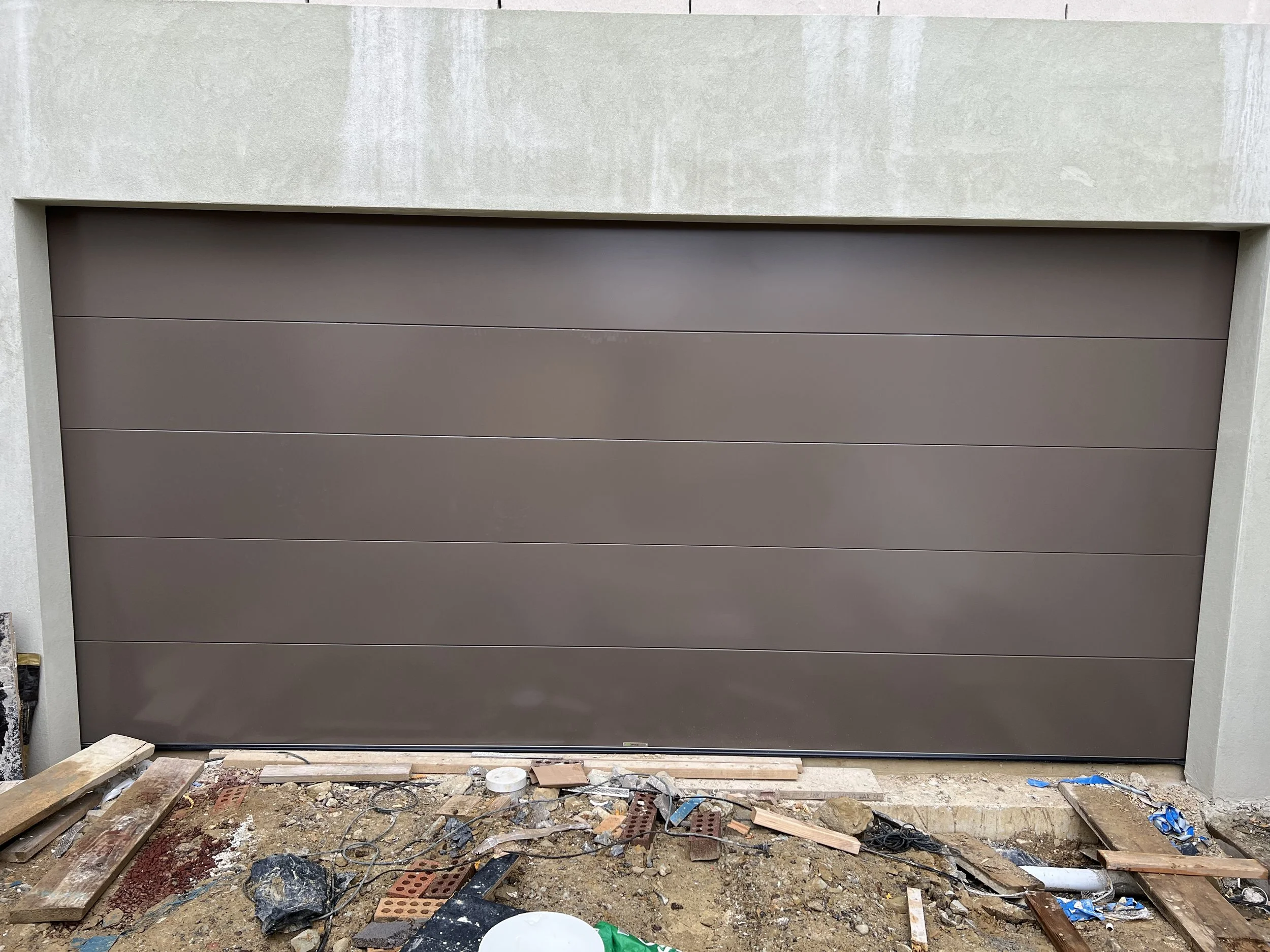 Premium garage door fitted to suburban home in Rosebud