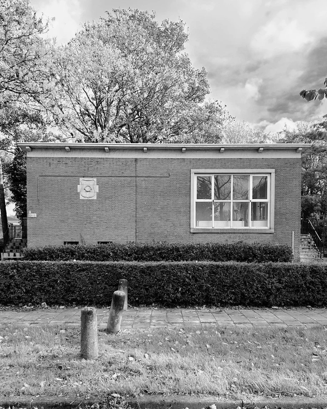 Bijzondere taxatie: Een voormalig rioolgemaal uit 1950 transformeren naar woning.

In Schiedam staat dit bijzondere gebouw uit ca. 1950, ooit cruciaal voor de waterhuishouding van wijk Kethel, nu onderweg naar een compleet nieuwe toekomst. De Gemeent