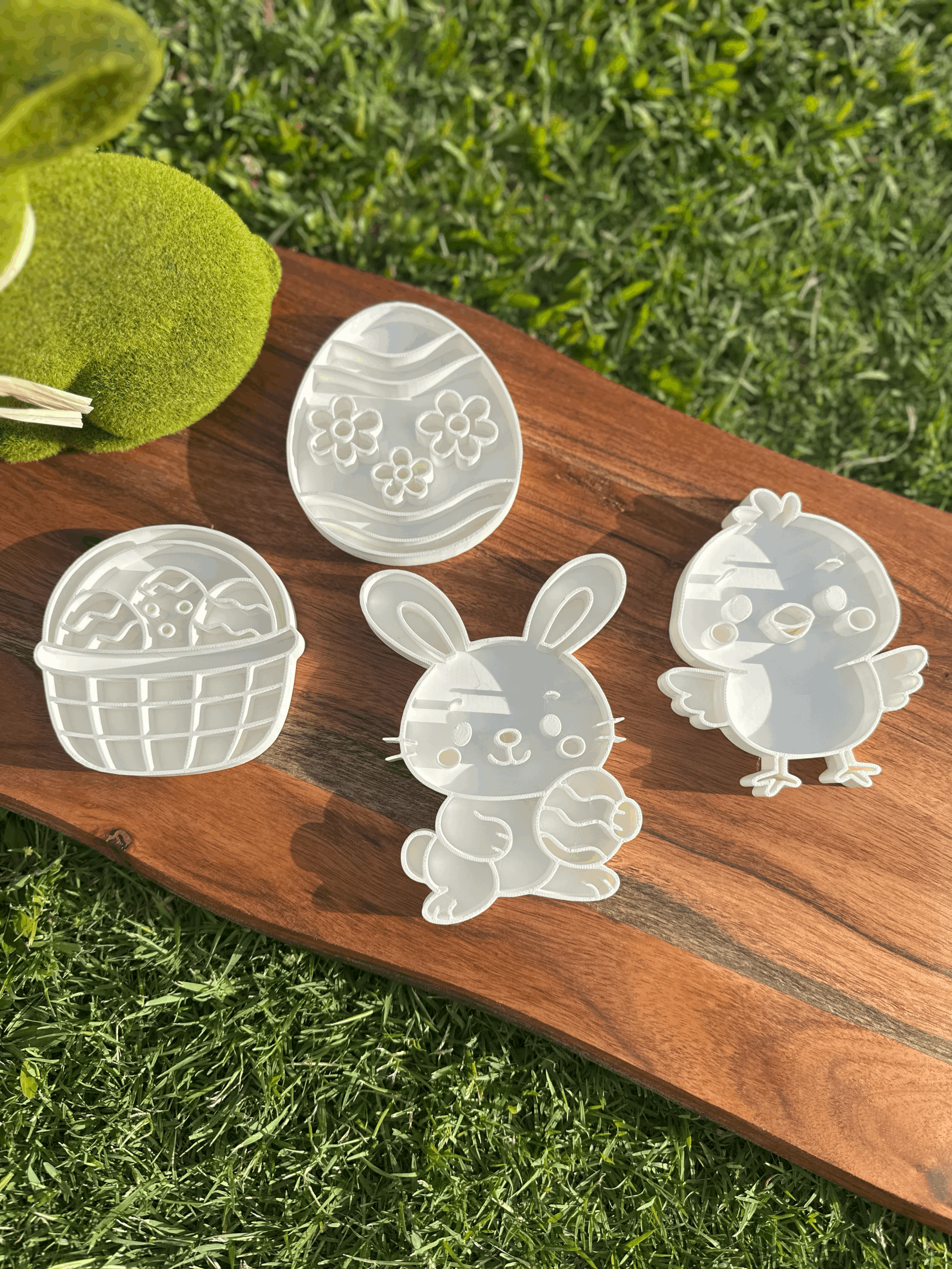 Mini Easter Sensory Trays