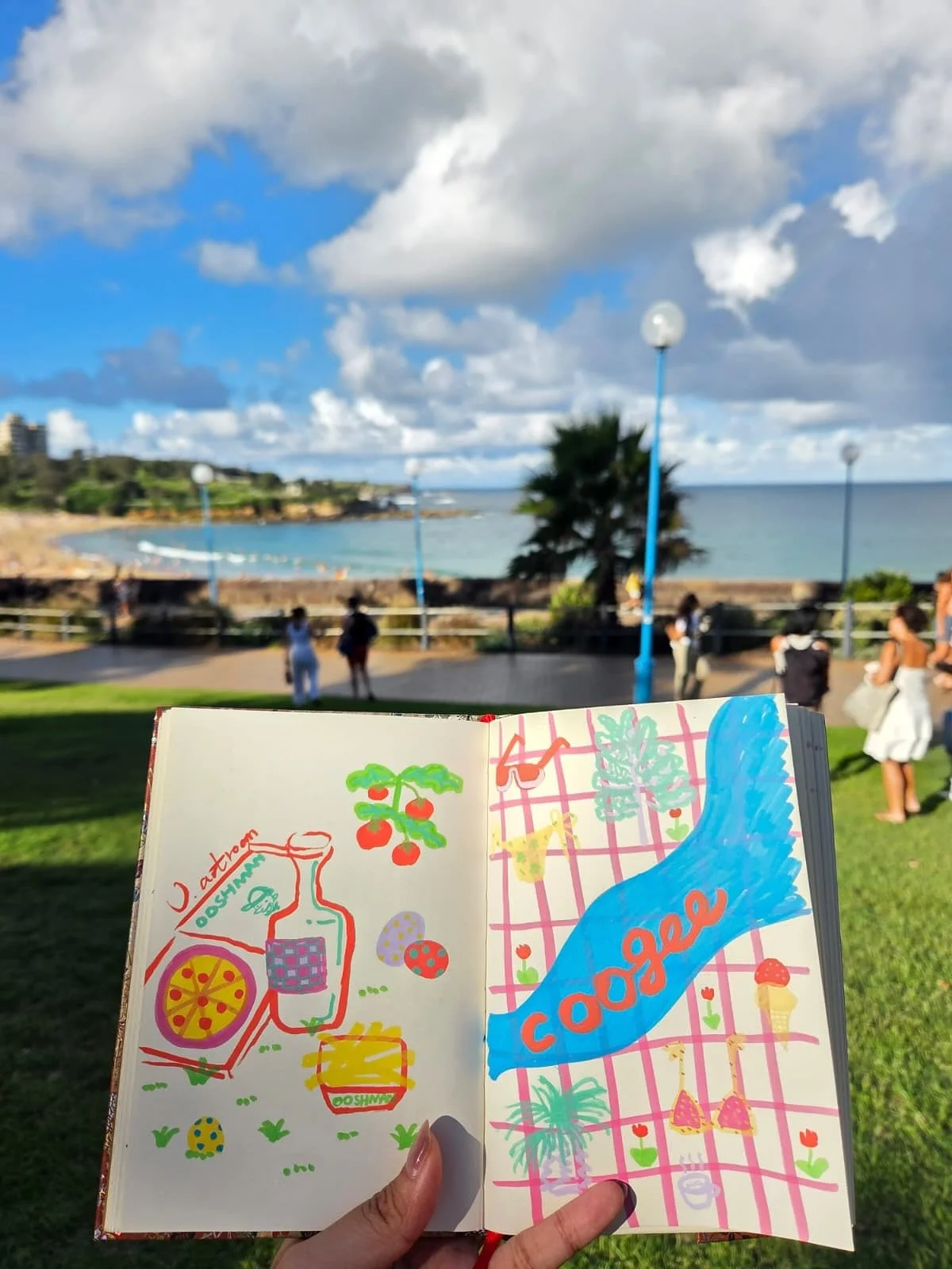 A day by the sea in Coogee Beach 🌊Sketching, creating, and slowing down a little.
Brought my new tattoo stickers with me,had a simple picnic by the water,and somehow ended the day with a rainbow 🌈
Feeling grateful for these small, beautiful moments