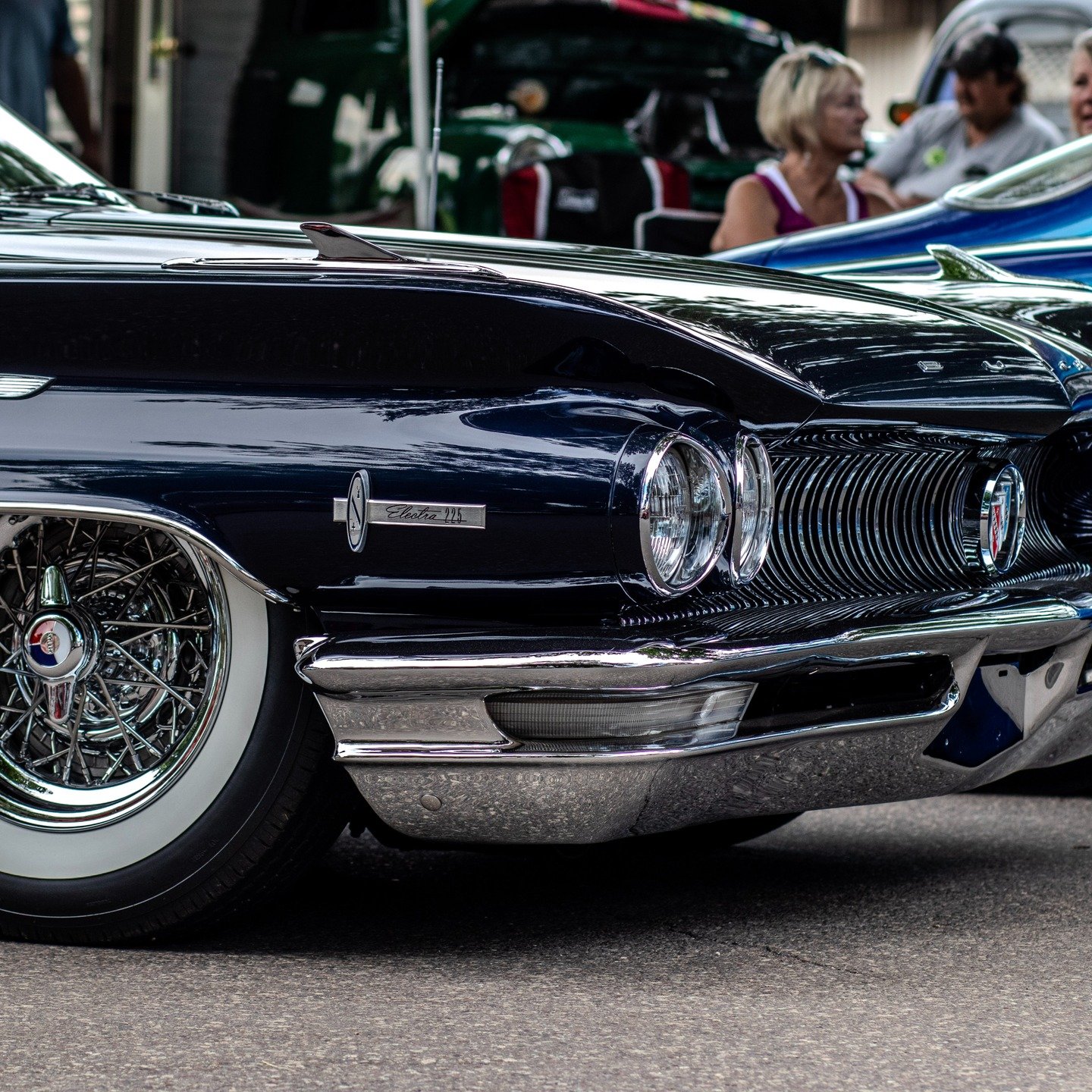 &ldquo;1959 Buick Electra 225, 1959 is fine!!&rdquo;&mdash;

They didn&rsquo;t build them quiet, but they let them rest this way.

Chrome cooling, whitewalls still, and a crowd that never really left the era behind.

Back to the 50s, Minnesota.

#Bac