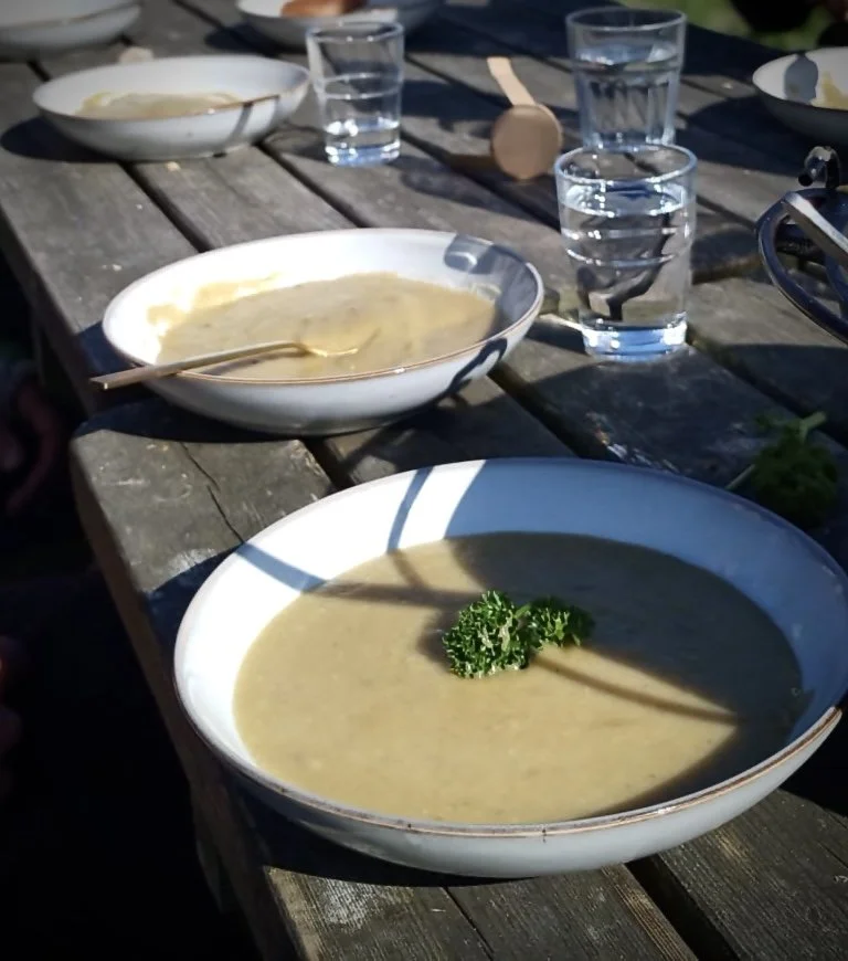 Aardappelsoep met pastinaak en prei