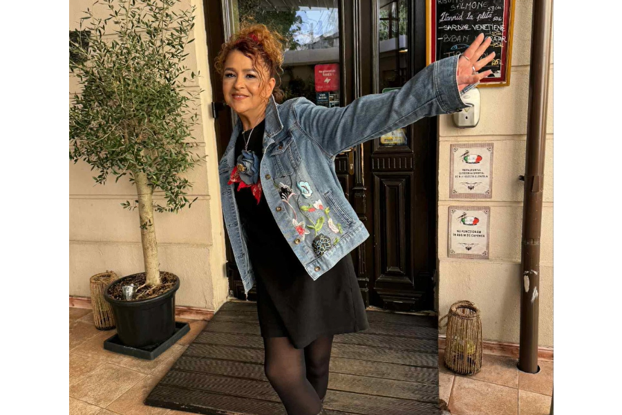 N-ai cum să n-auzi de Gina