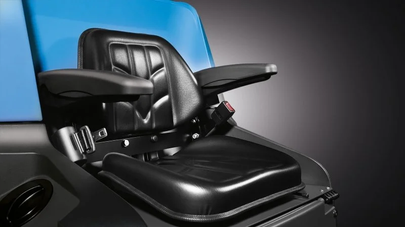 SEAT ARMRESTS AND SAFETY BELT