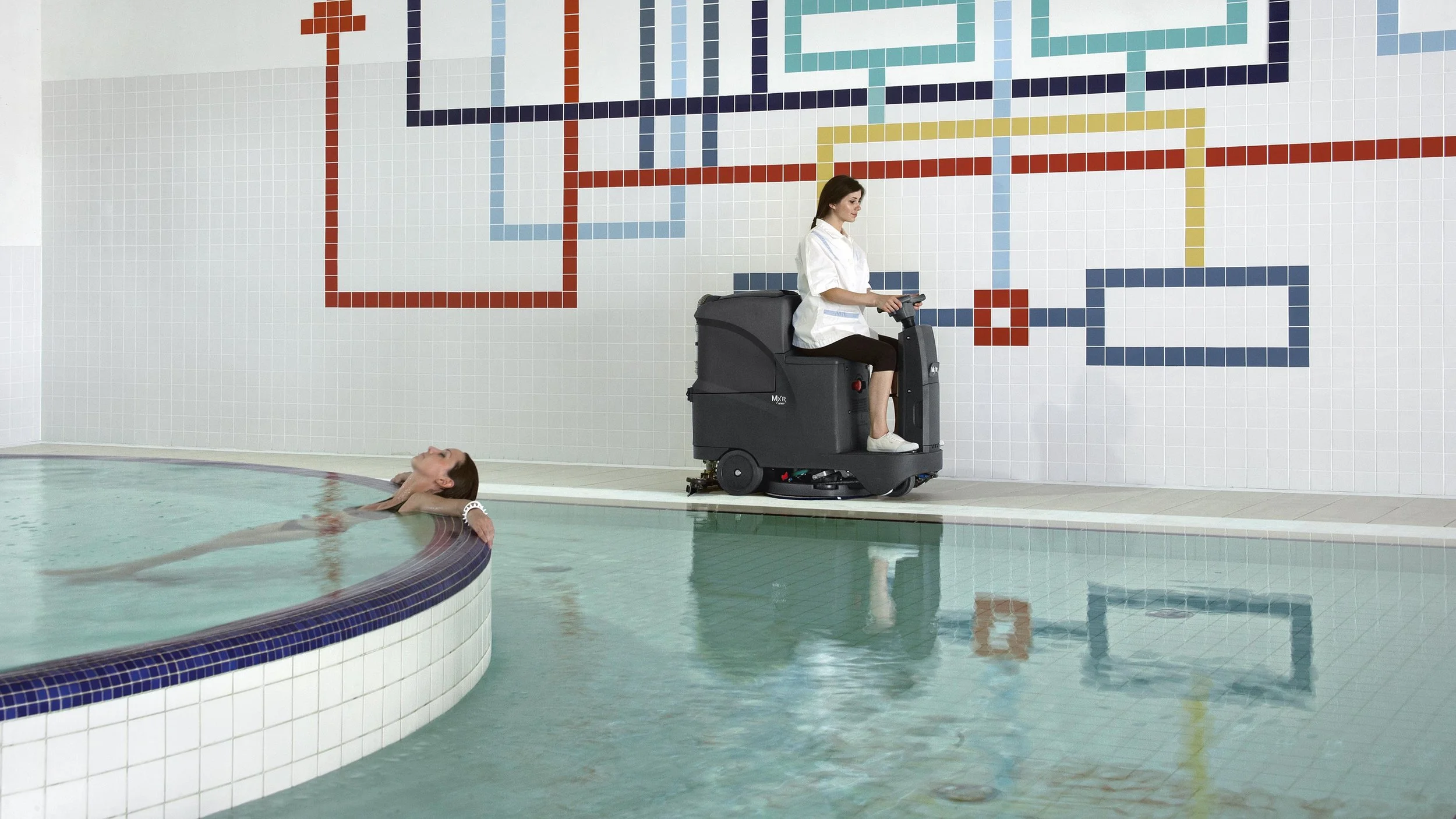 3840x2160_mxr_3_sw-pool-silent-bi_c_rgb.jpg