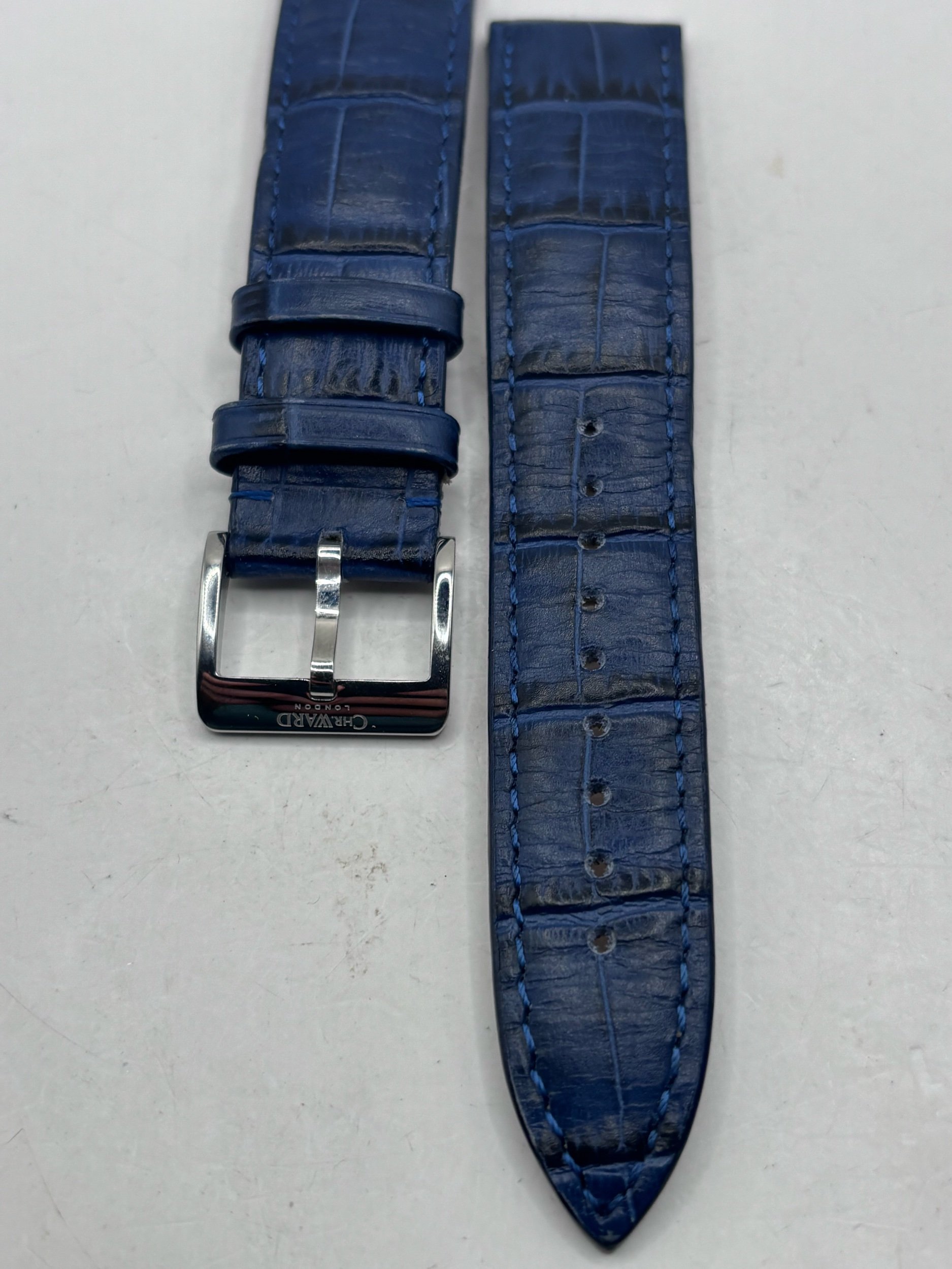 EA106 - 20mm Navy Blue Crocodile leather (used)