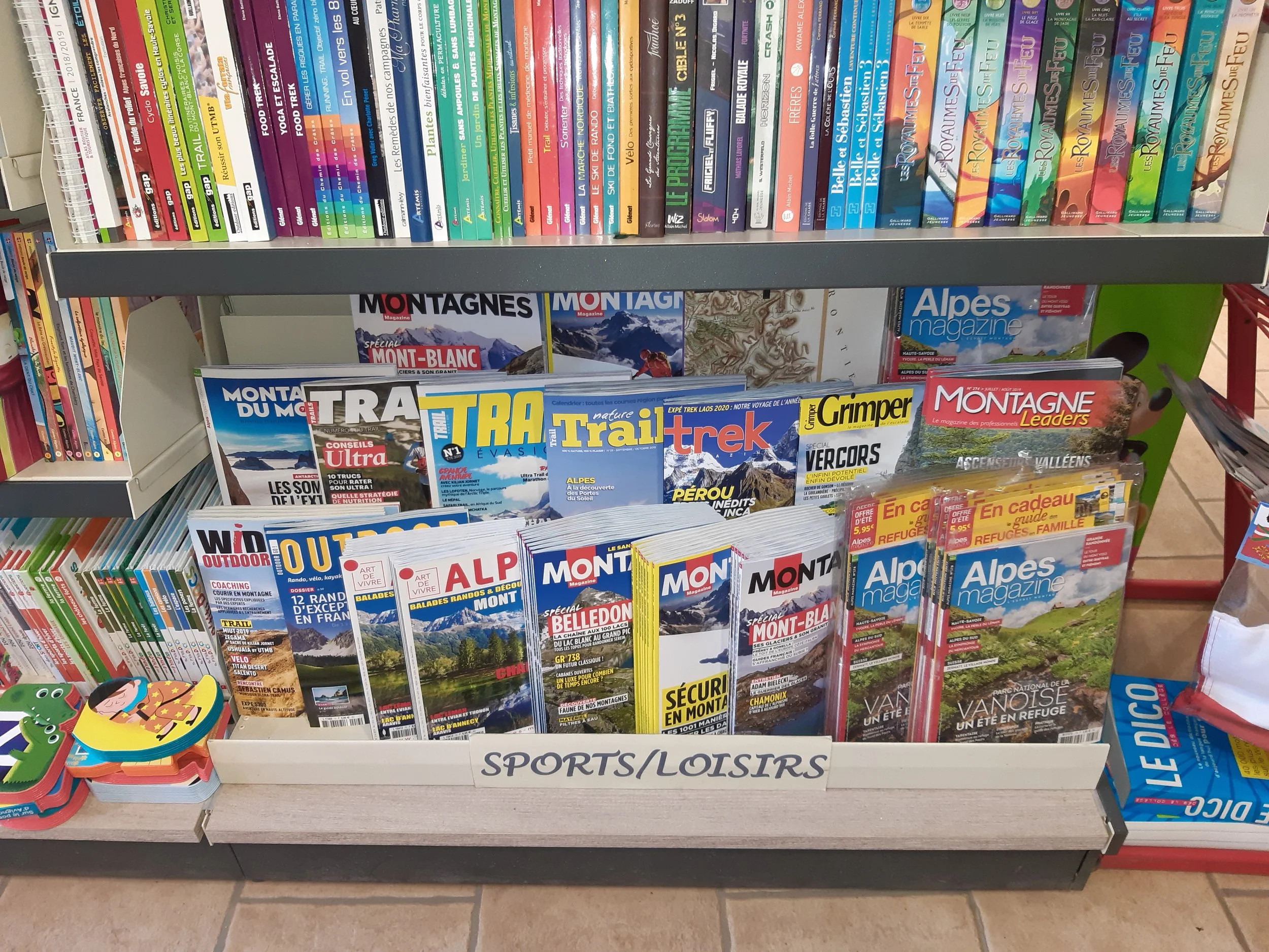 20190905_094628+MAGAZINES.jpg