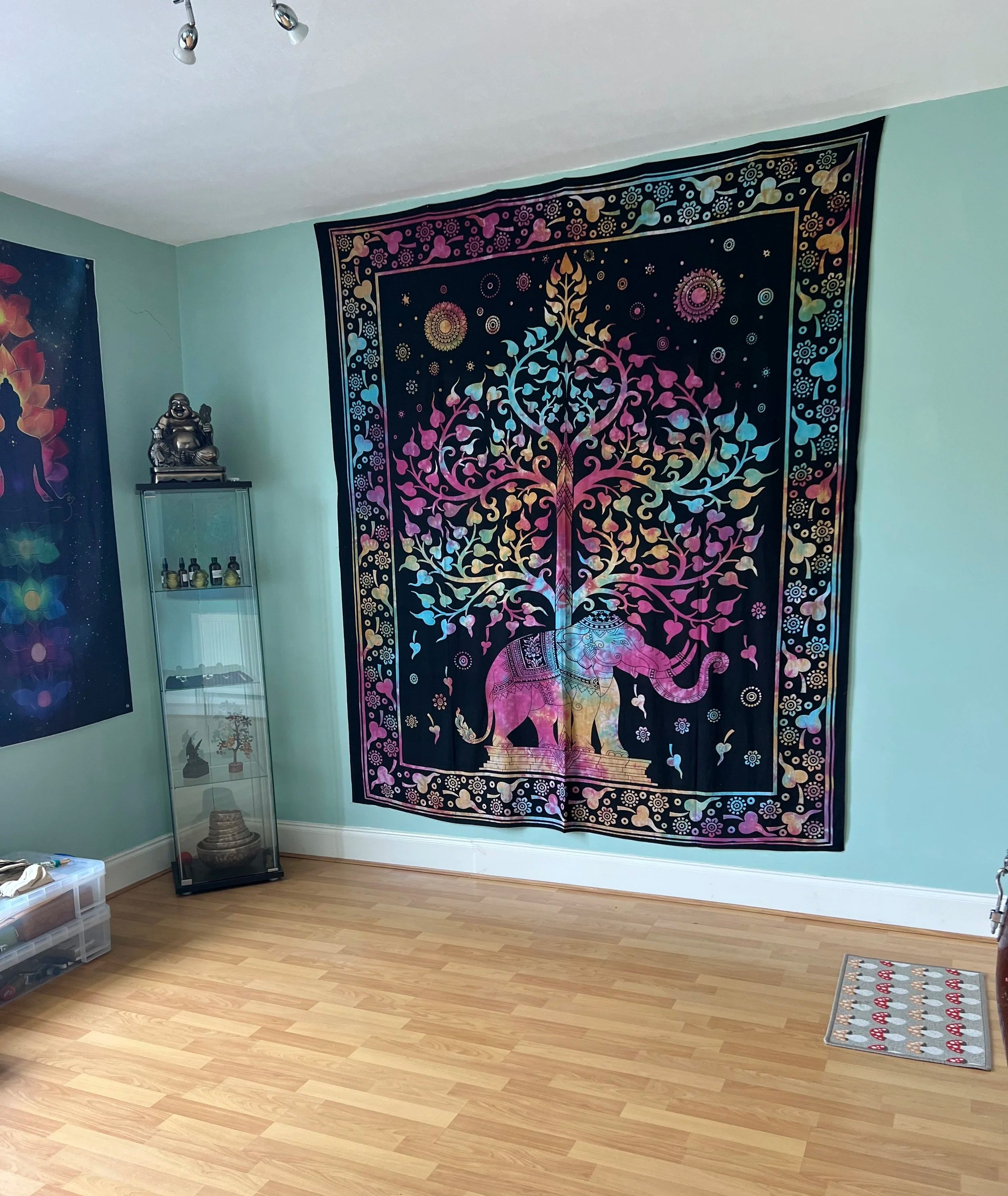 A wall hanging at Spirit of the Valley healing.