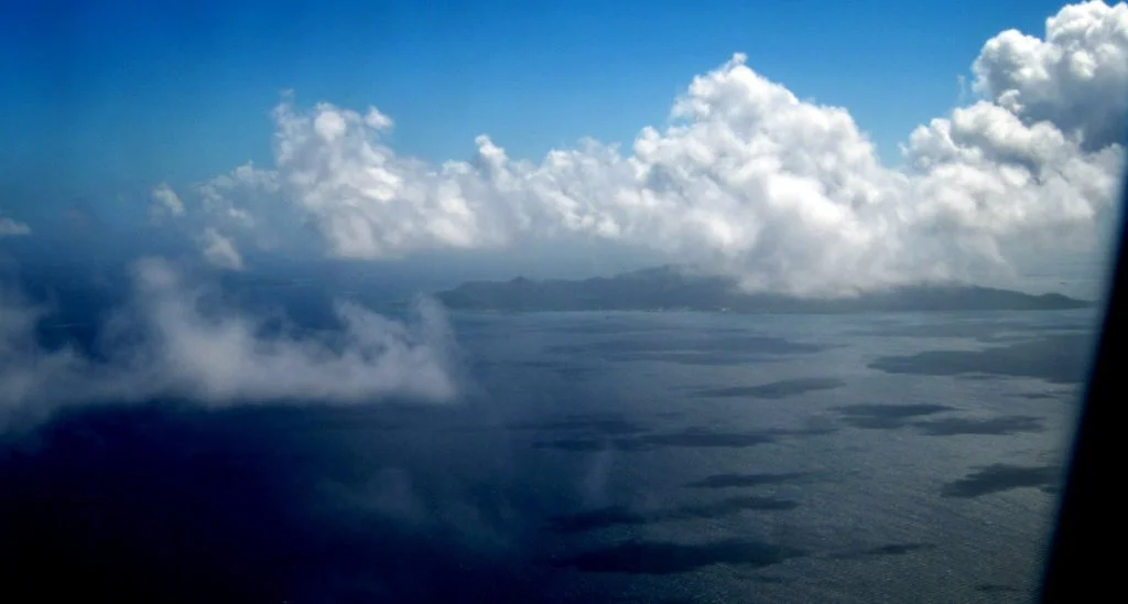 flight over the lagoon-13.JPG